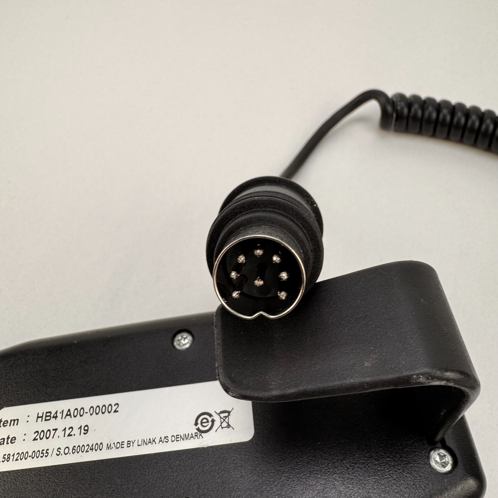 Linak Wired 2-Button Controller Remote HB41A00-00002