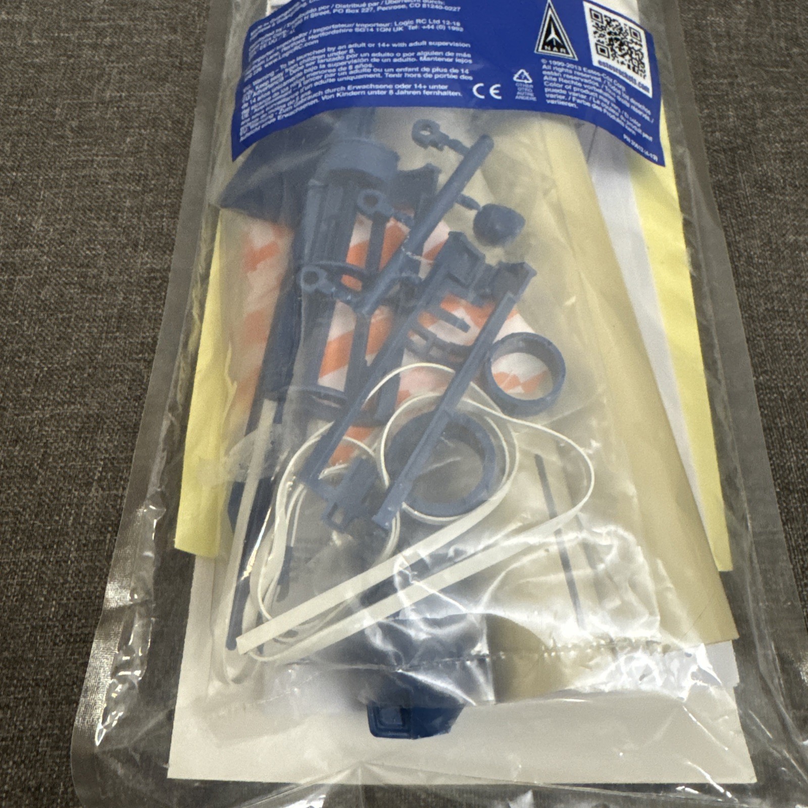 Estes Dark Zero High Altitude Rocket Flying Model Rocket Kit 2013 New