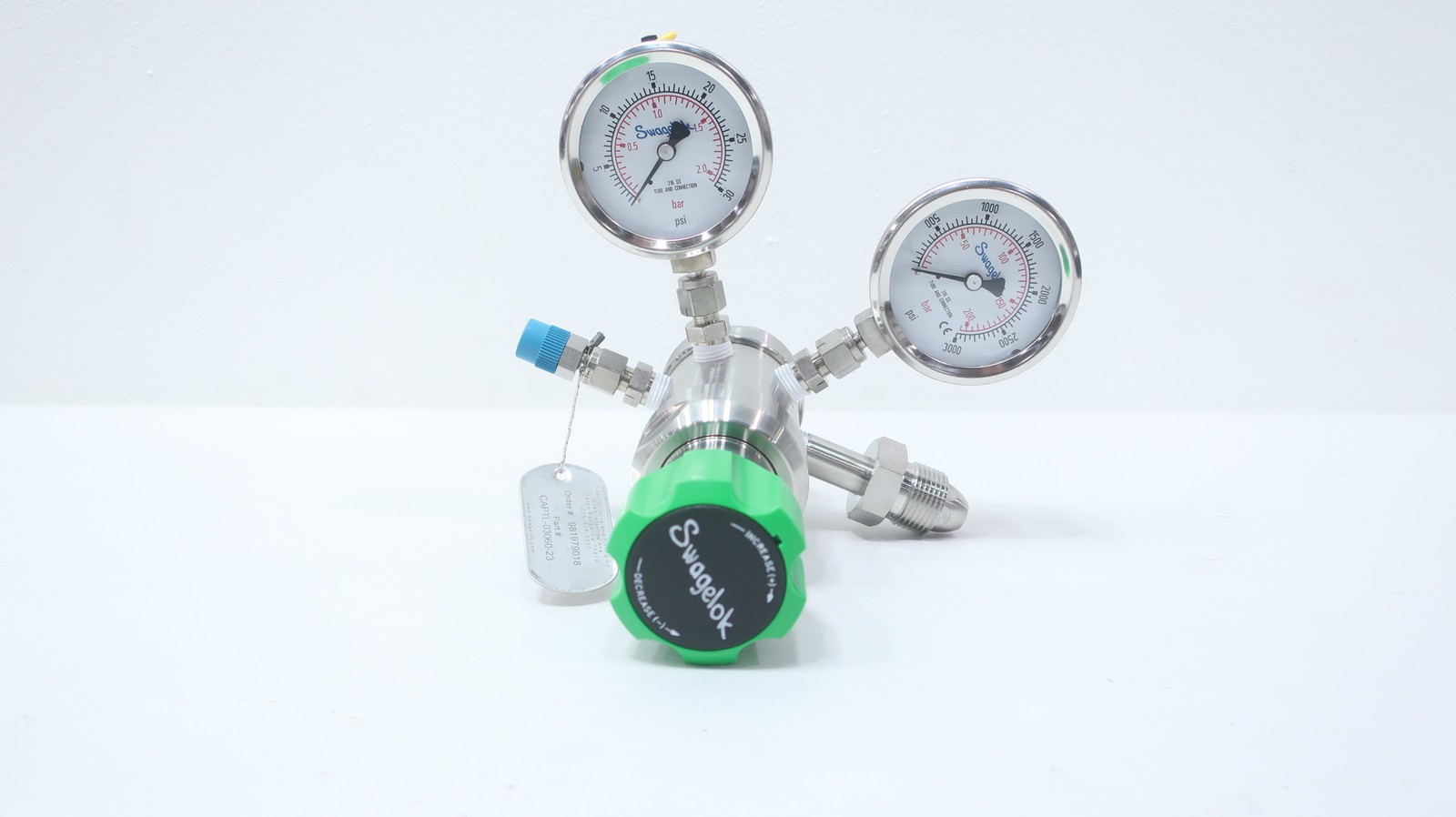 Swagelok CAPTL-03060-23 KCY1ERK422A20000 Gas Regulator