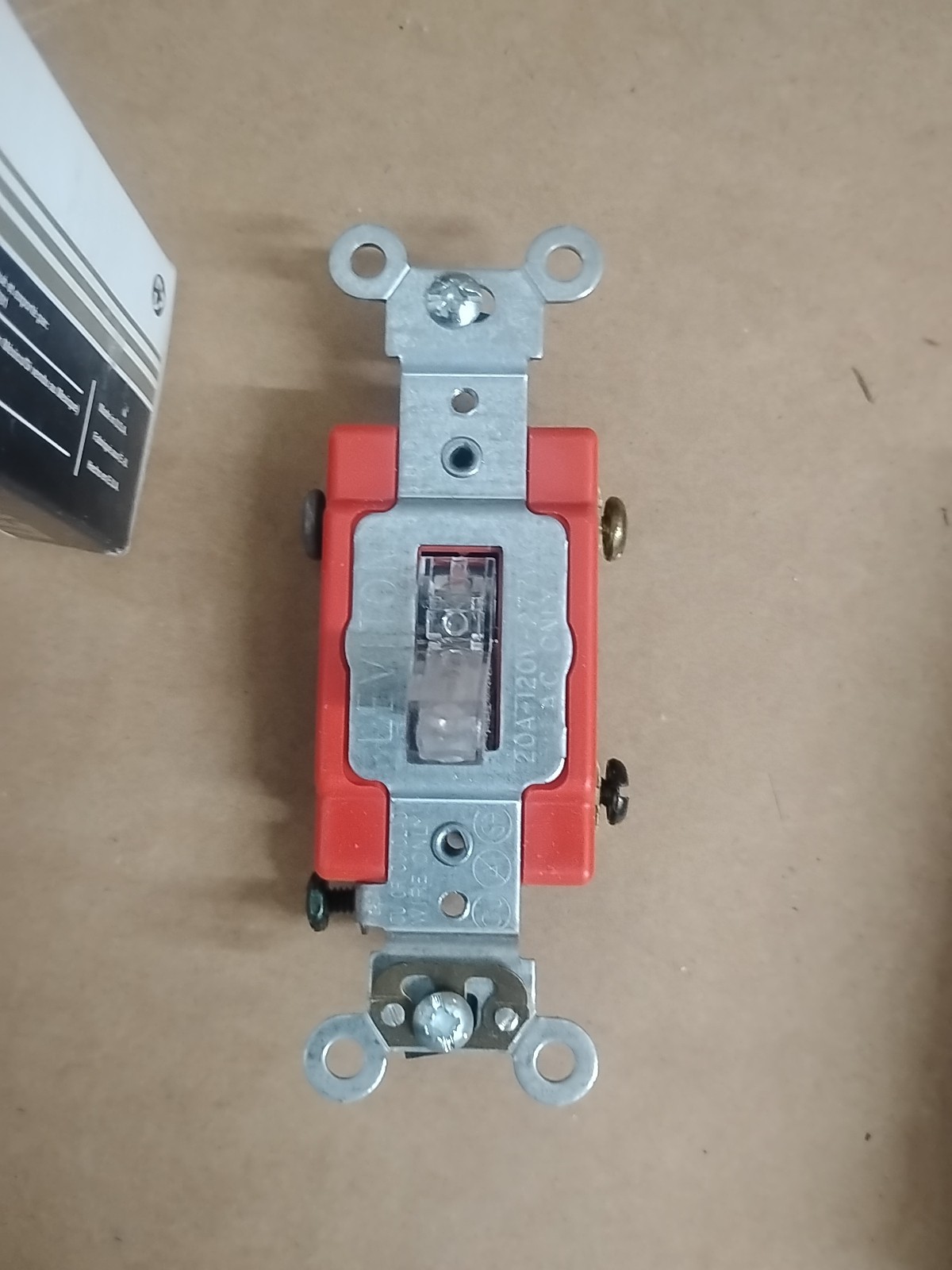 LEVITON 1221-PLC