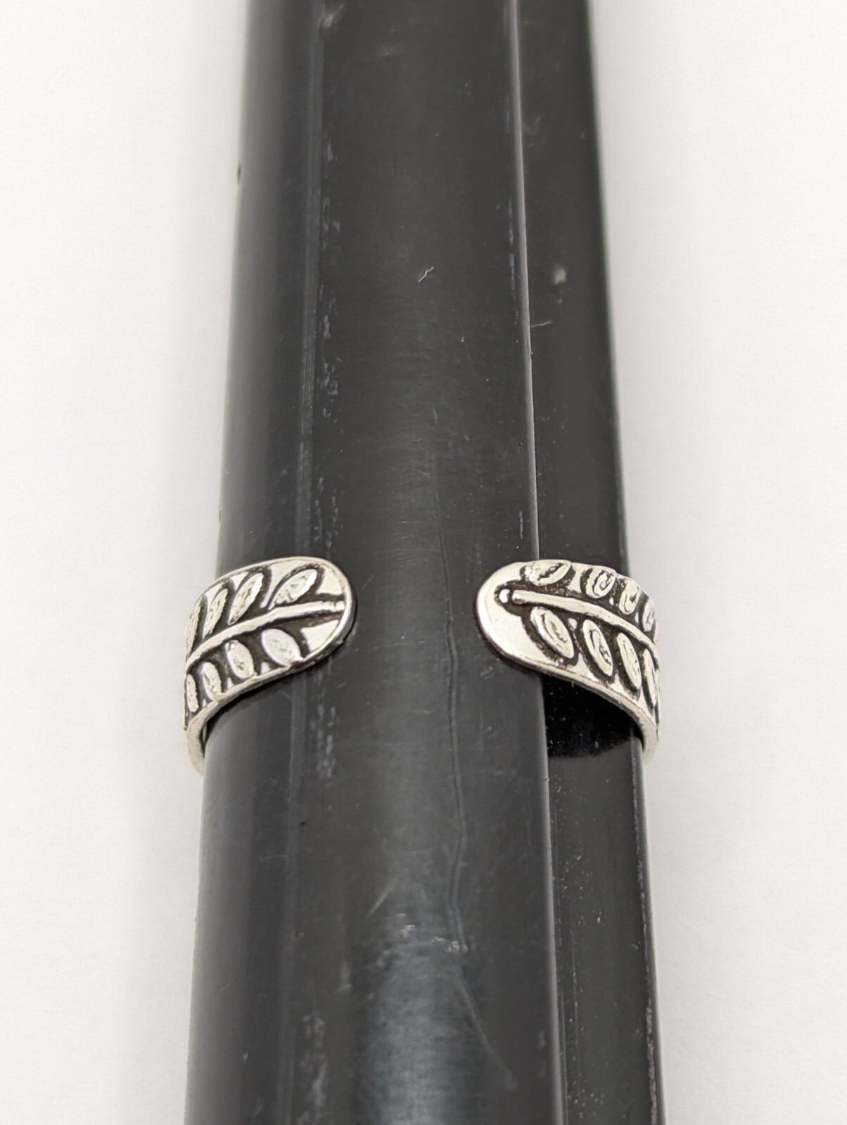 Sterling Silver Toe Ring. Vine With Leaves Design. Adjustable Size. 925 Silver