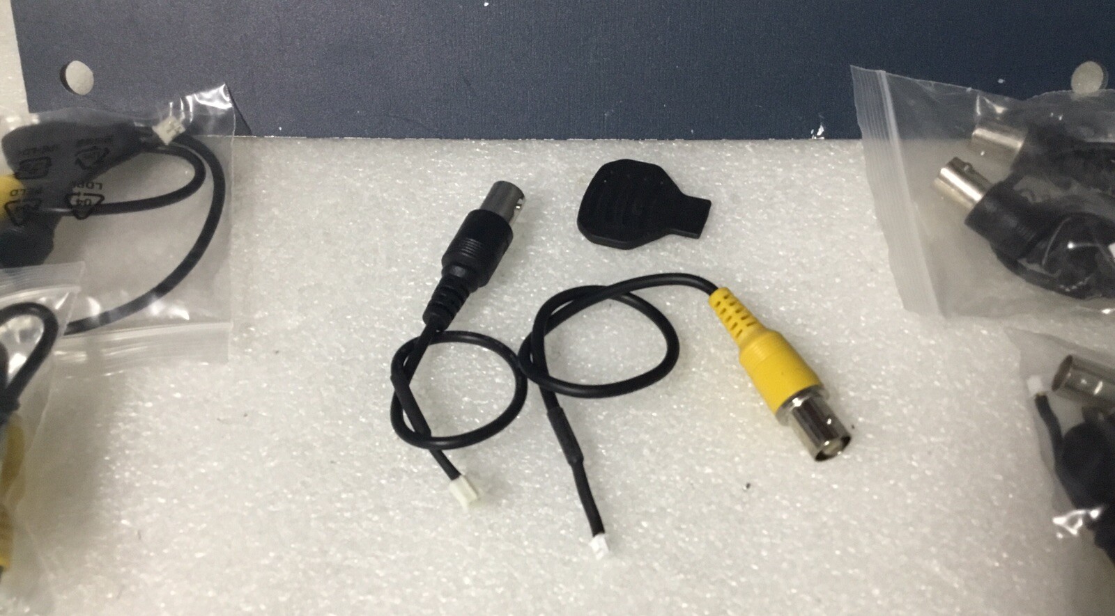 2x Video TEST LEAD Cords for Security CCTV Camera W/2 Different Size Plugs + Key