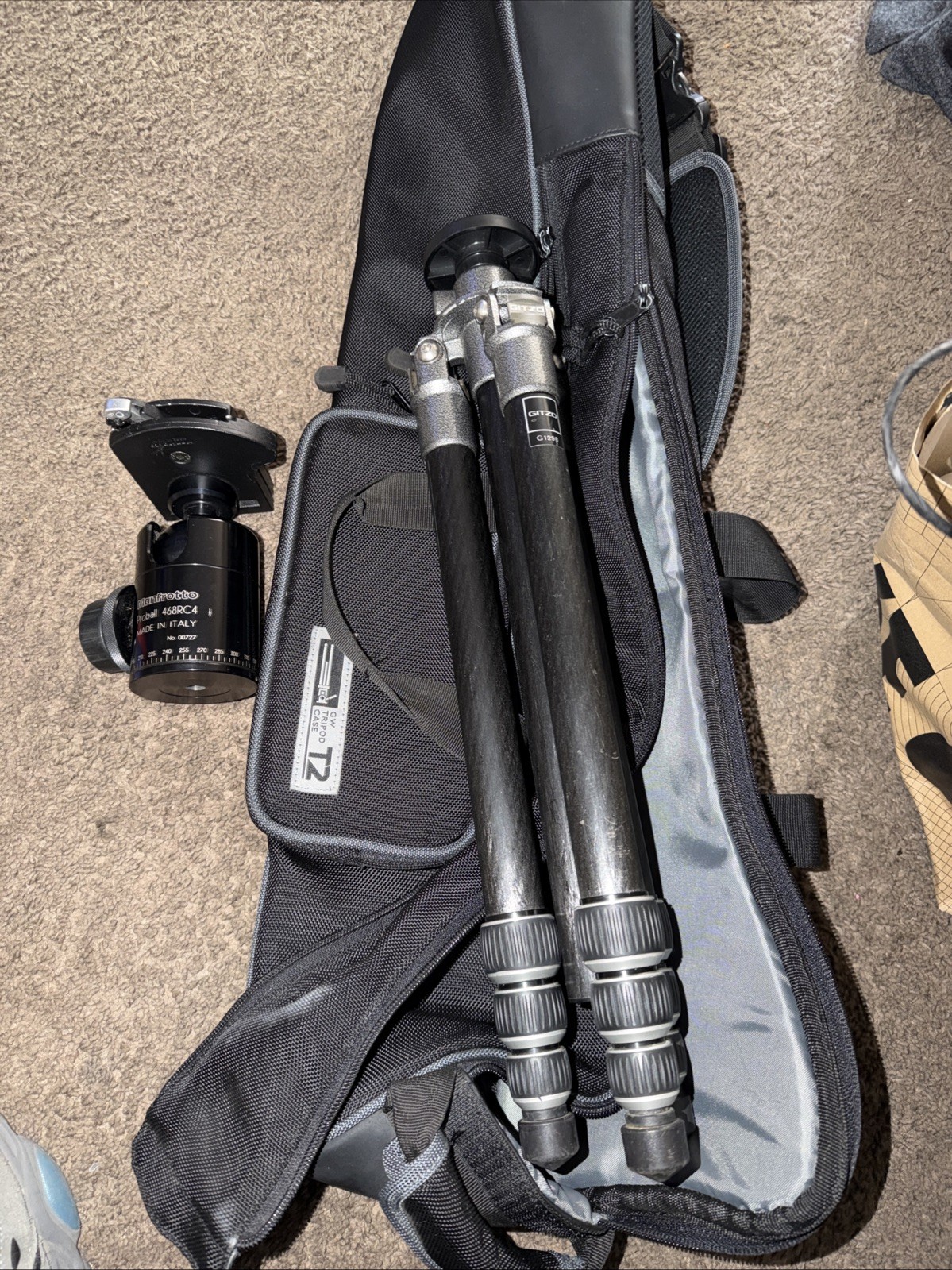 Gitzo G1298 Reporter Basalt Tripod   Tripod W Case + Manfrotto Proball 468rc4
