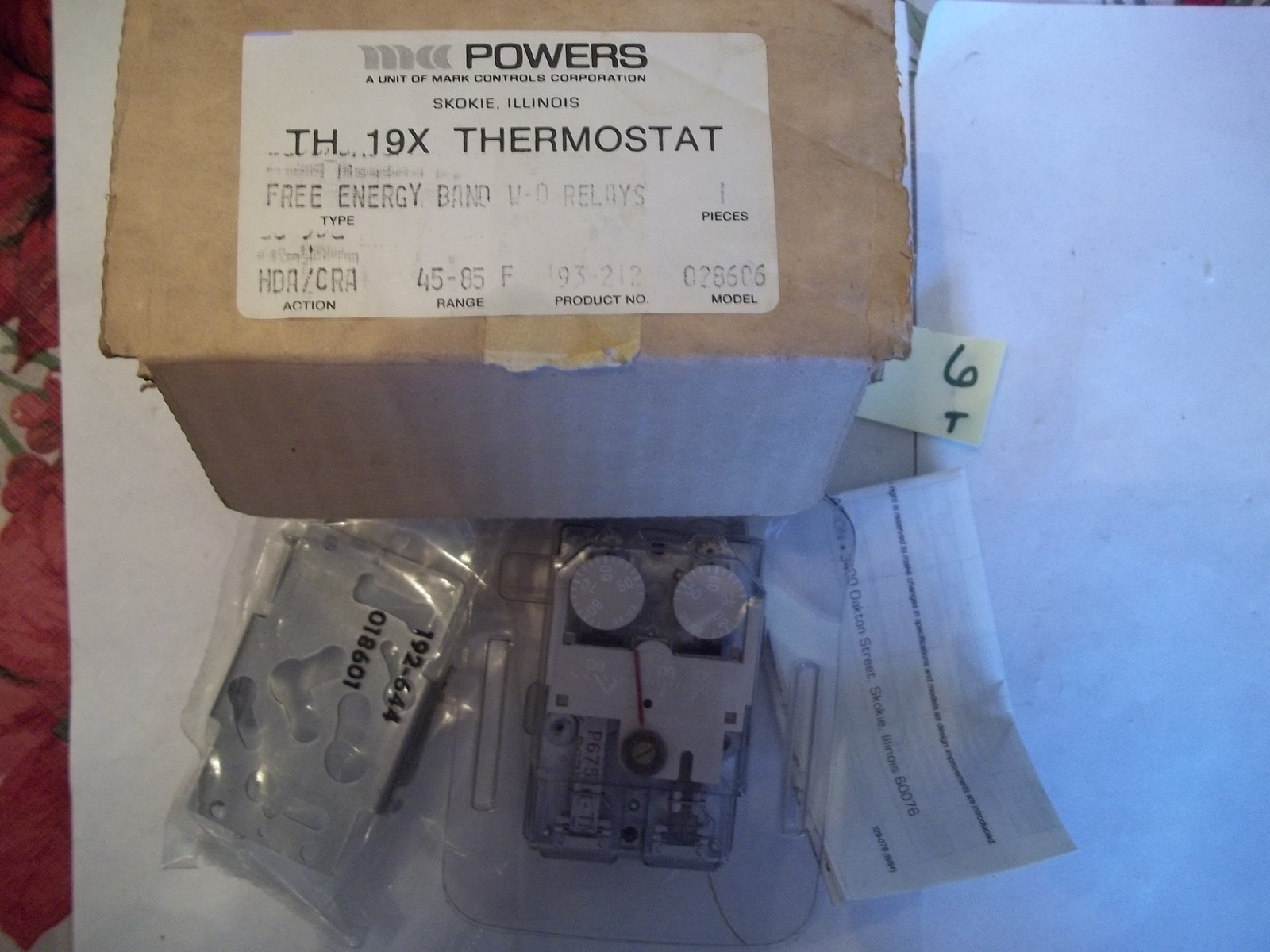 NEW IN BOX POWERS THERMOSTAT TH 19X FREE ENERGY BAND  028606 45-85F (WL26-2)