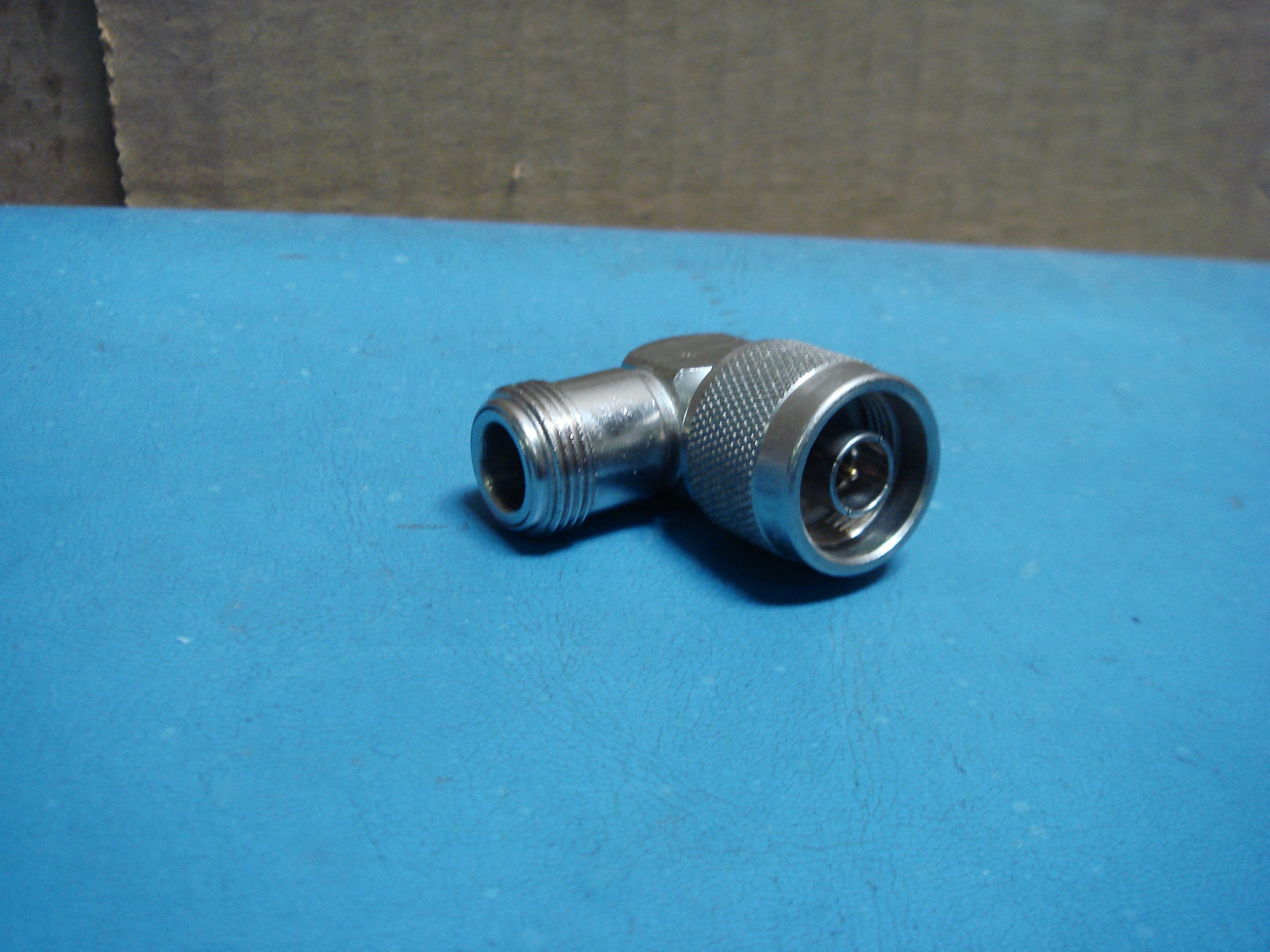 Pomona 3534 BNC Right Angle Adapter