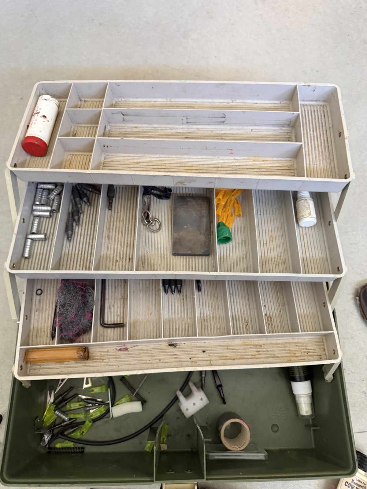 used archery accessories lot, Box Not Included