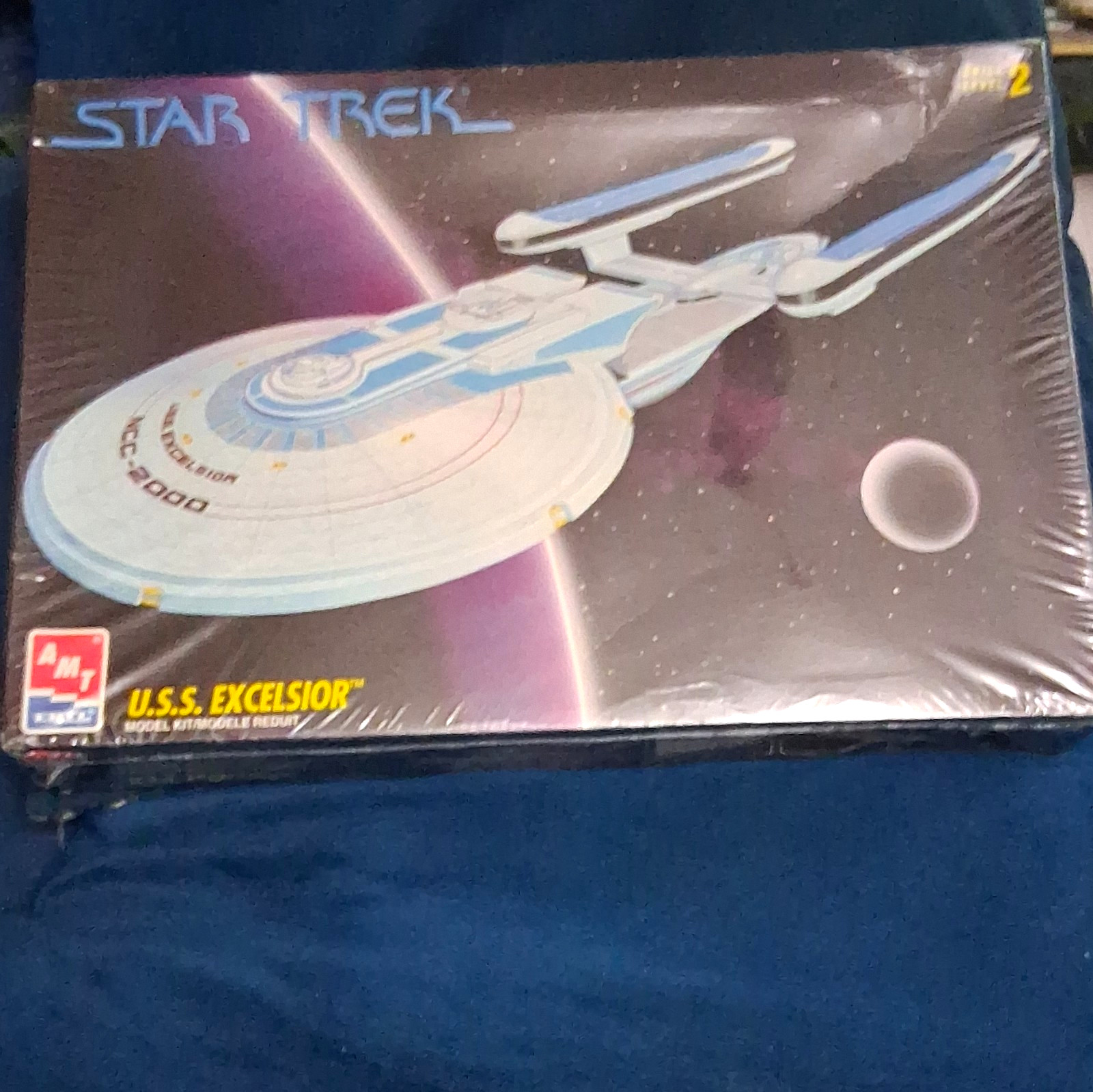 AMT Star Trek U.S.S. Excelsior NCC-2000 Starship Model Kit Unassembled