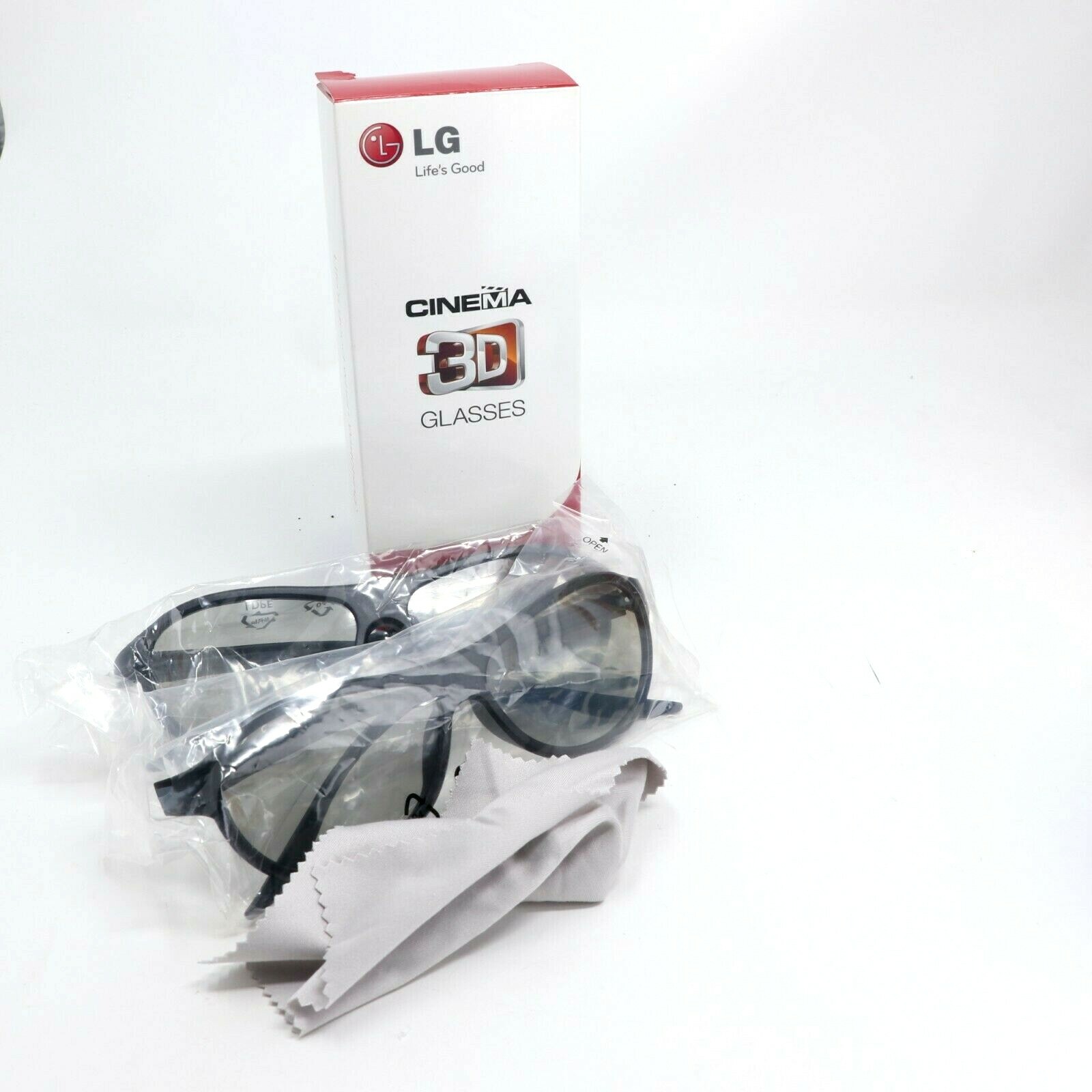 L.G. Cinema 3D Glasses NIB w/Cleaning Cloth AG-F310 2 Pairs