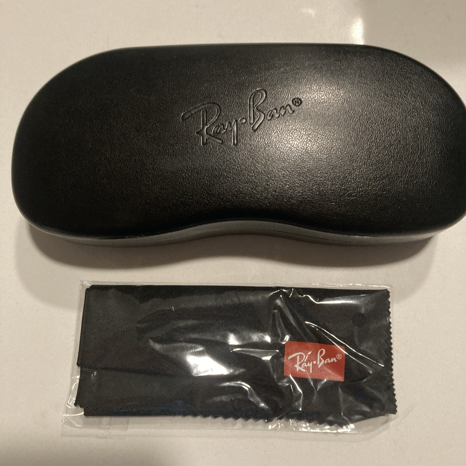 Ray Ban Universal Black Medium Hard Case for Eyeglasses & Reading Glasses Cloth