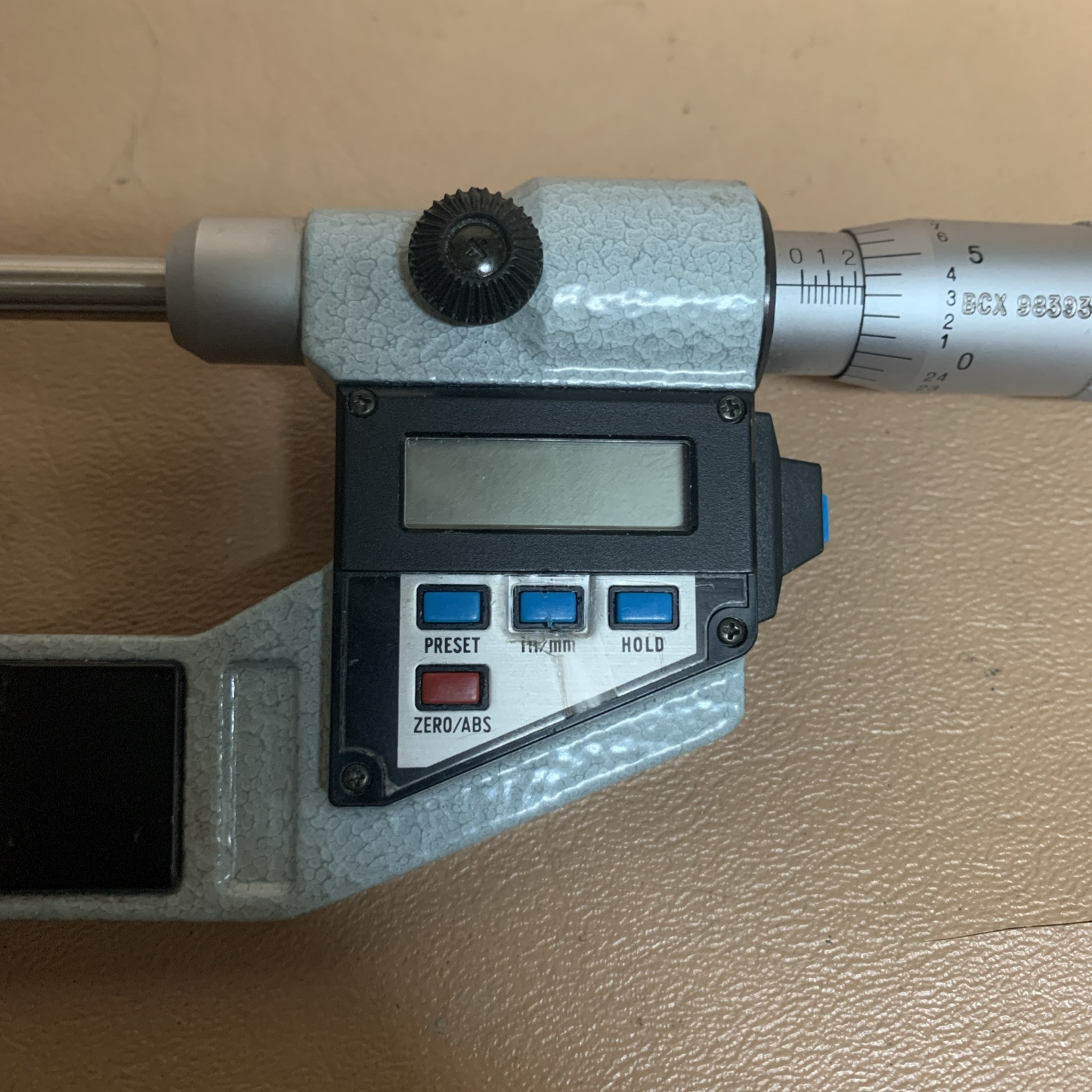 Mitutoyo 0-1", 406-711 micrometer and Metric Digital