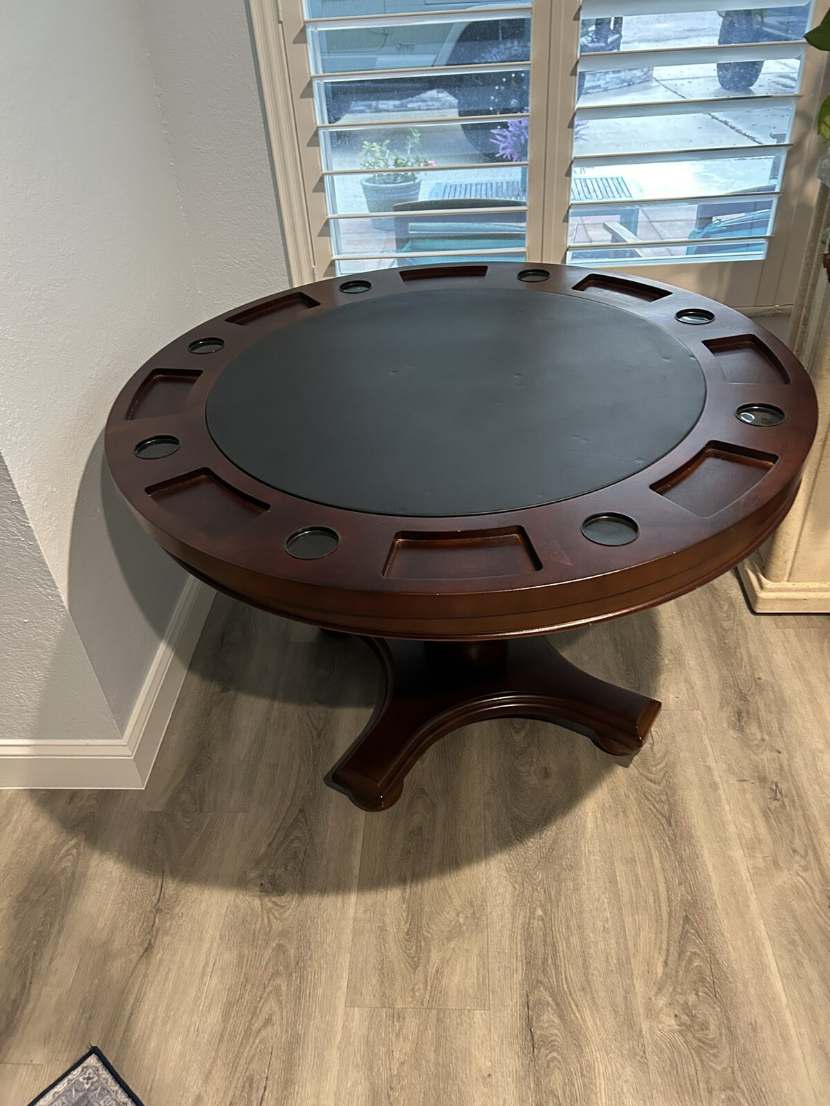 Poker Table