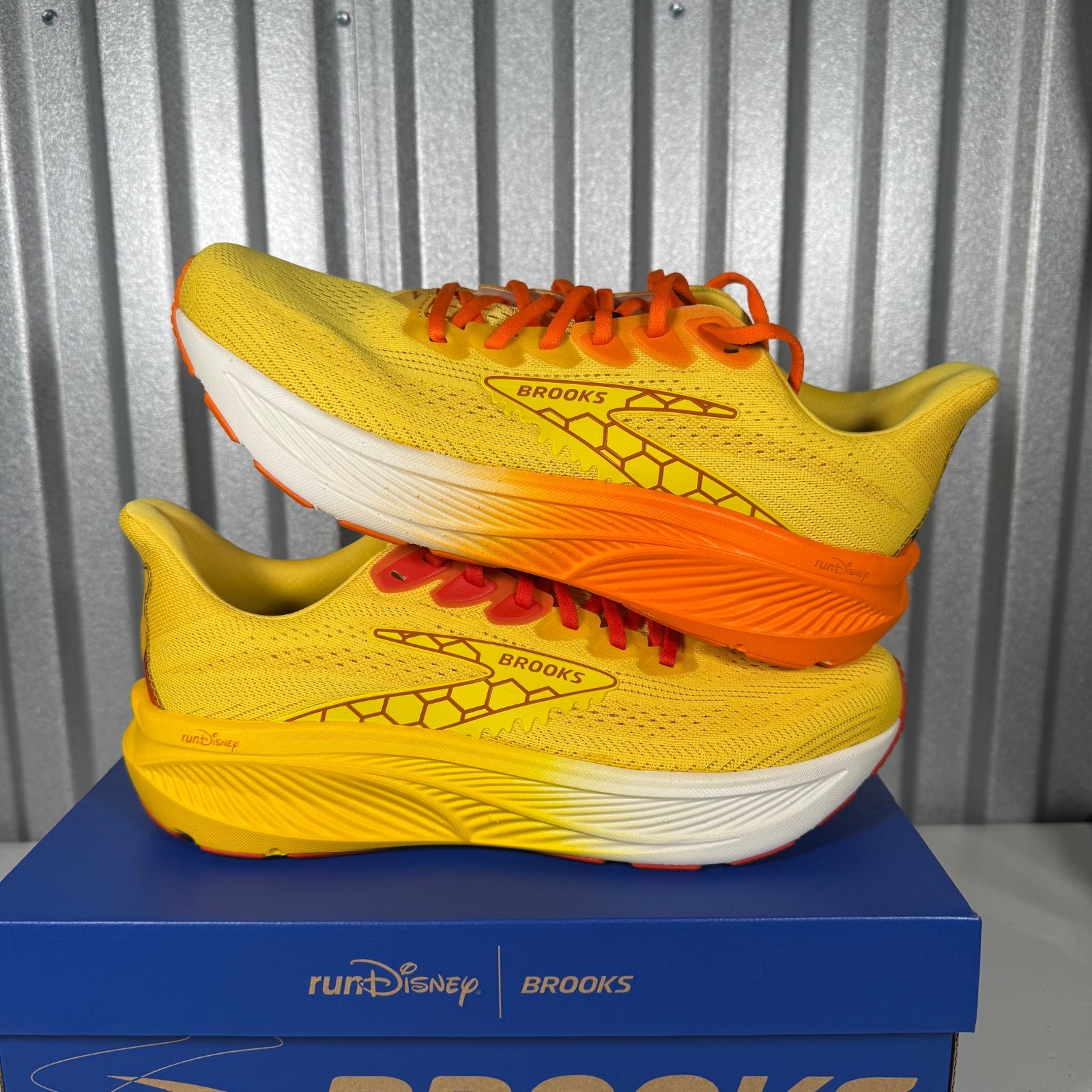 2026 Brooks Run Disney Springtime Ghost 17 Winnie The Pooh Tigger Women’s Shoes!