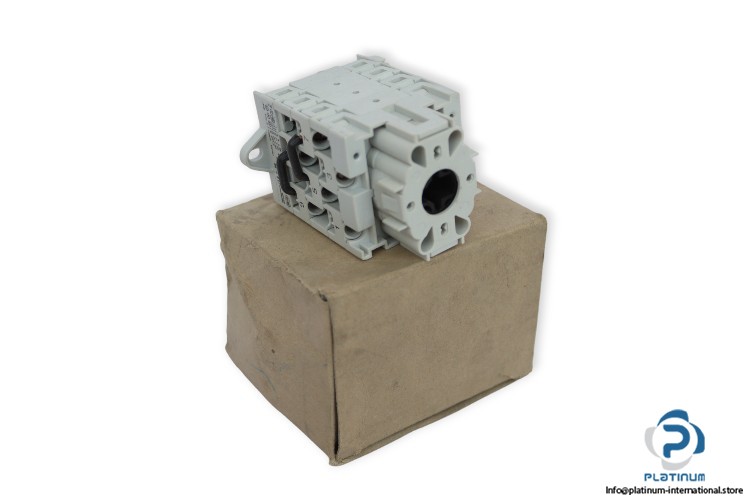 SPRECHER+SCHUH LA 2-20-8251 CAM SWITCH BODY_1411738251_59 x 48 x 84 mm
