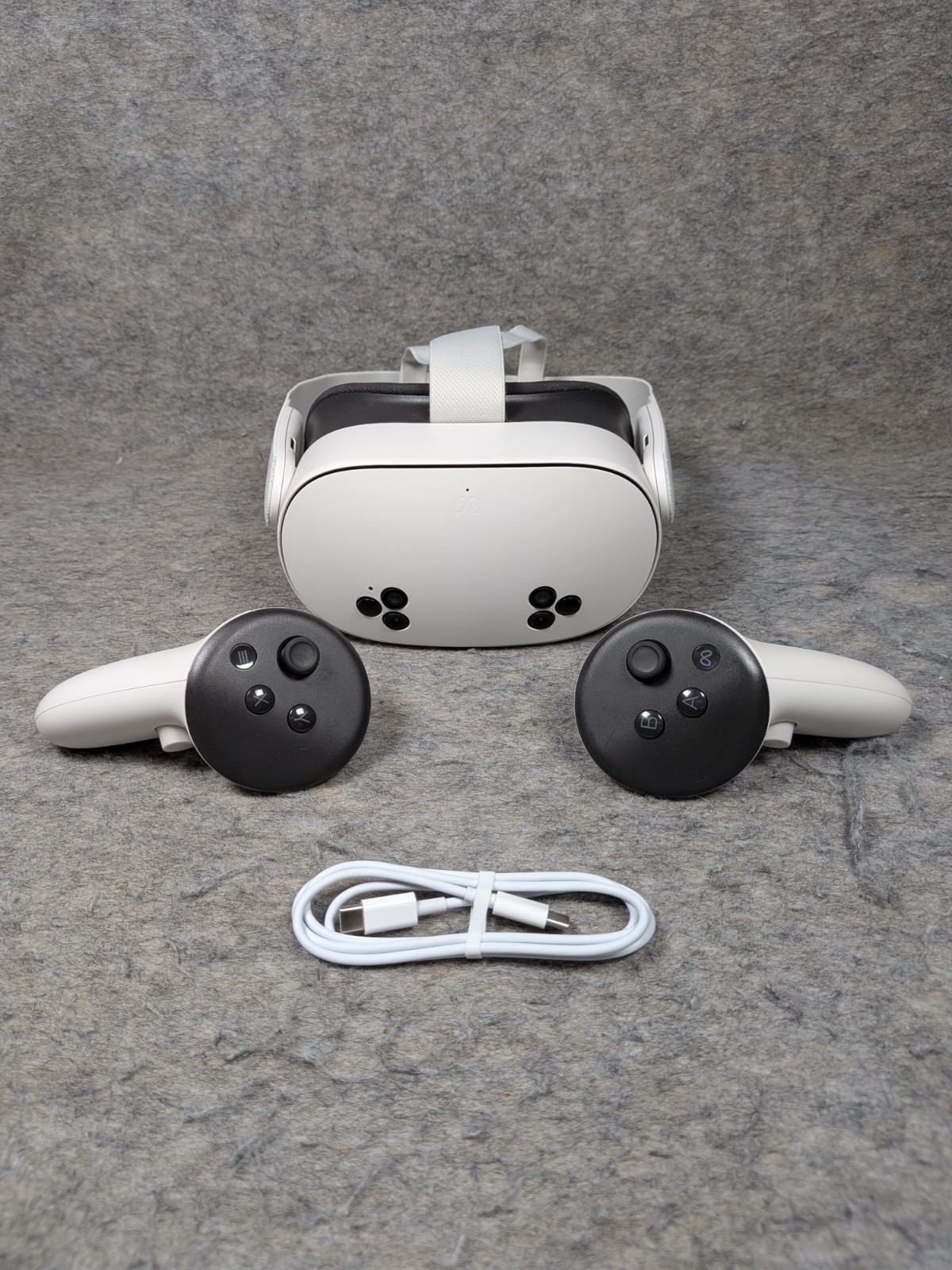 Meta Quest 3S 128GB VR Headset W/ Controllers TESTED & WORKING