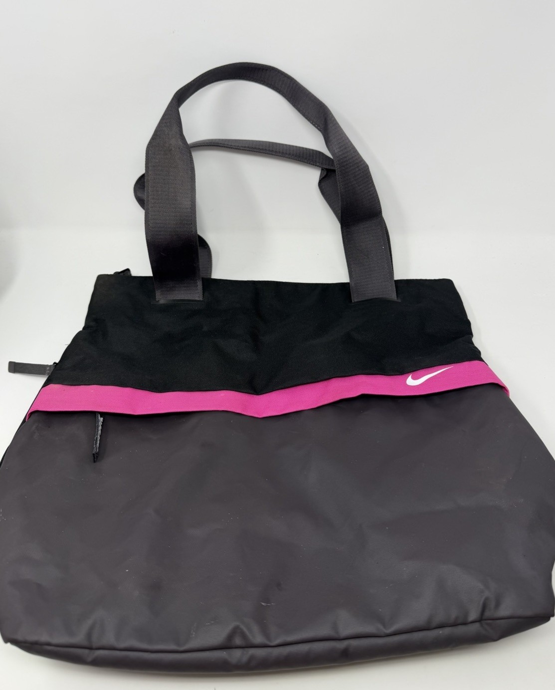 NIKE Radiate 20L Training Tote Black/Grey/Pink BA5527-011