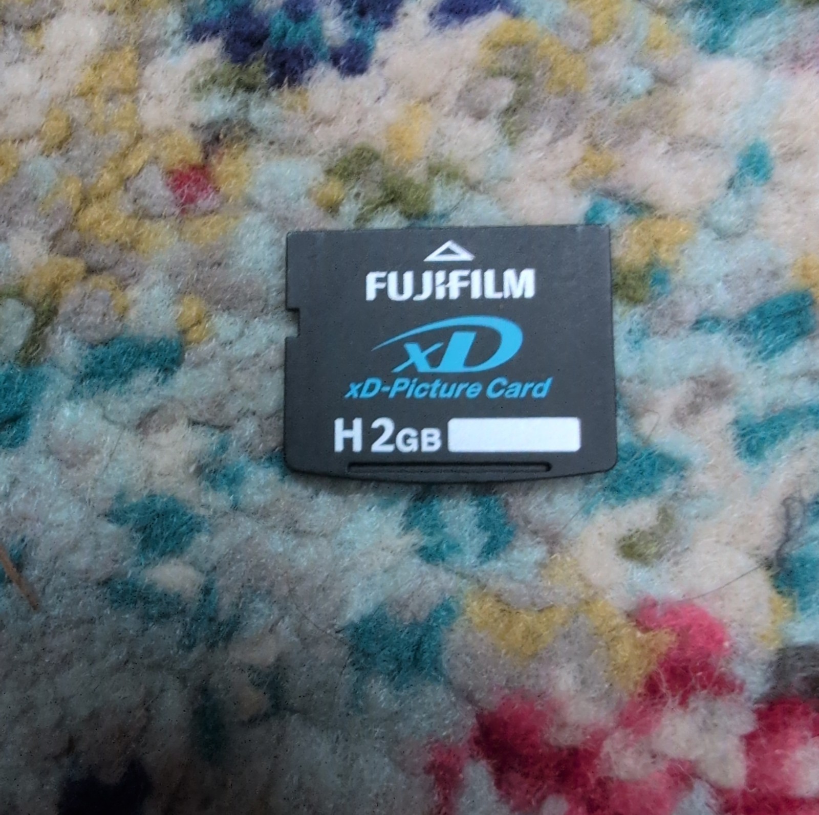 Fuji Fujifilm XD Picture Card H 2 GB Memory Card  Tested Working Rare Media