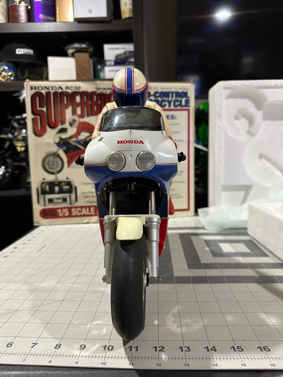 Royal Honda vfr750r rc30 motorcycle model