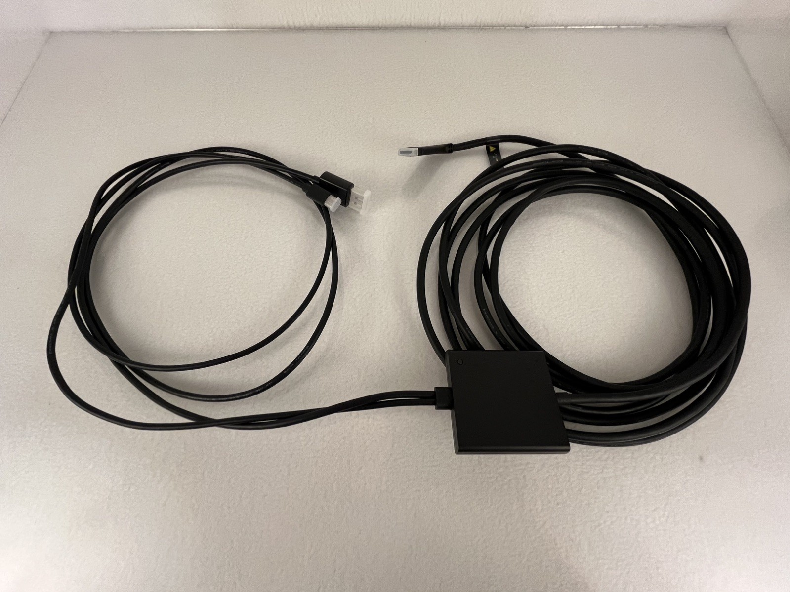 HP Reverb G2 V2 Wired VR Headset - Complete w/ Original Box! V2 MODEL