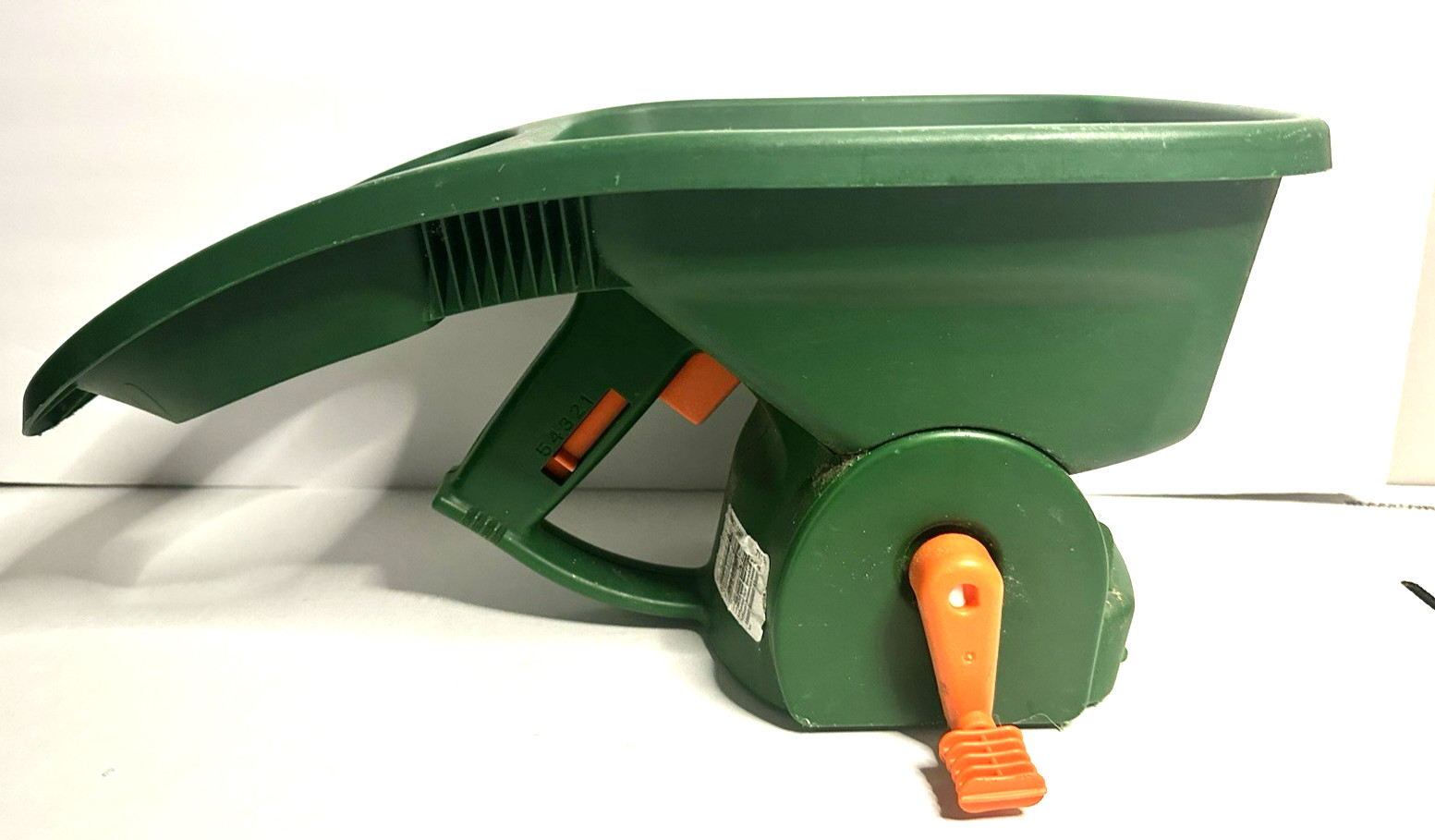 Scotts Easy Turf Builder Handheld Fertilizer Grass Seed Spreader Scott’s Works!