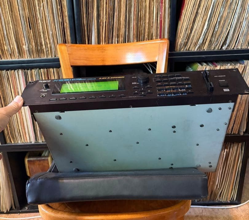 Roland JV-2080 Synth Module Rack LCD Excellent Tested Working from Japan