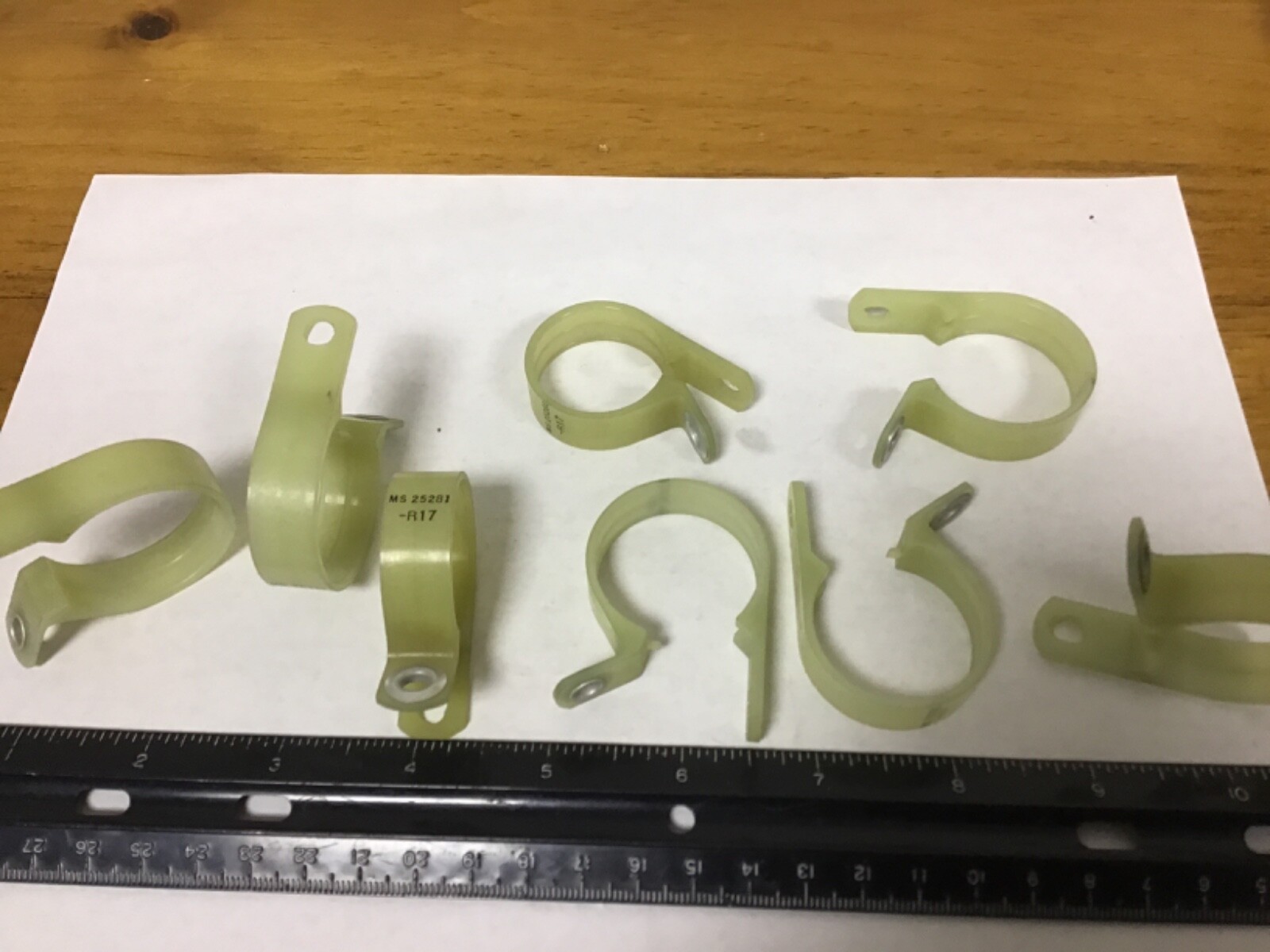 New Qty (8) 1 1/8" Mil Spec Plastic Loop Clamps, MS25281 R17