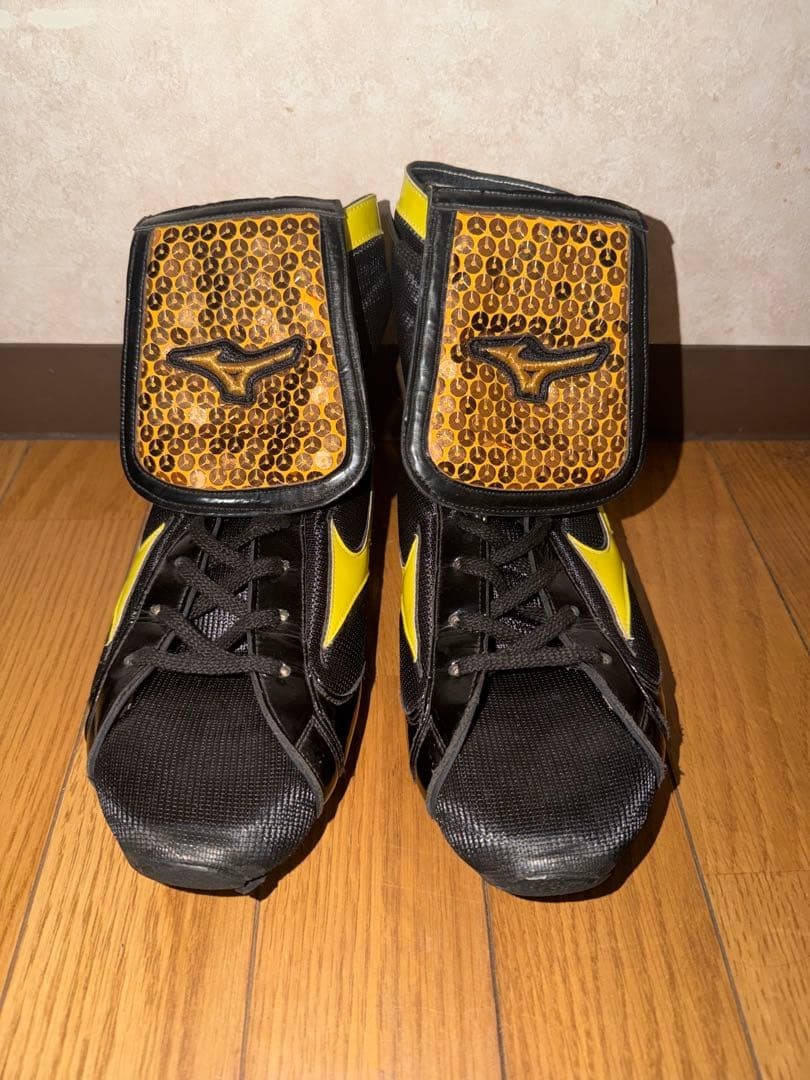 Mizuno High Cut Boxing Shoes Black Yellow Mesh Lightweight Professional Used