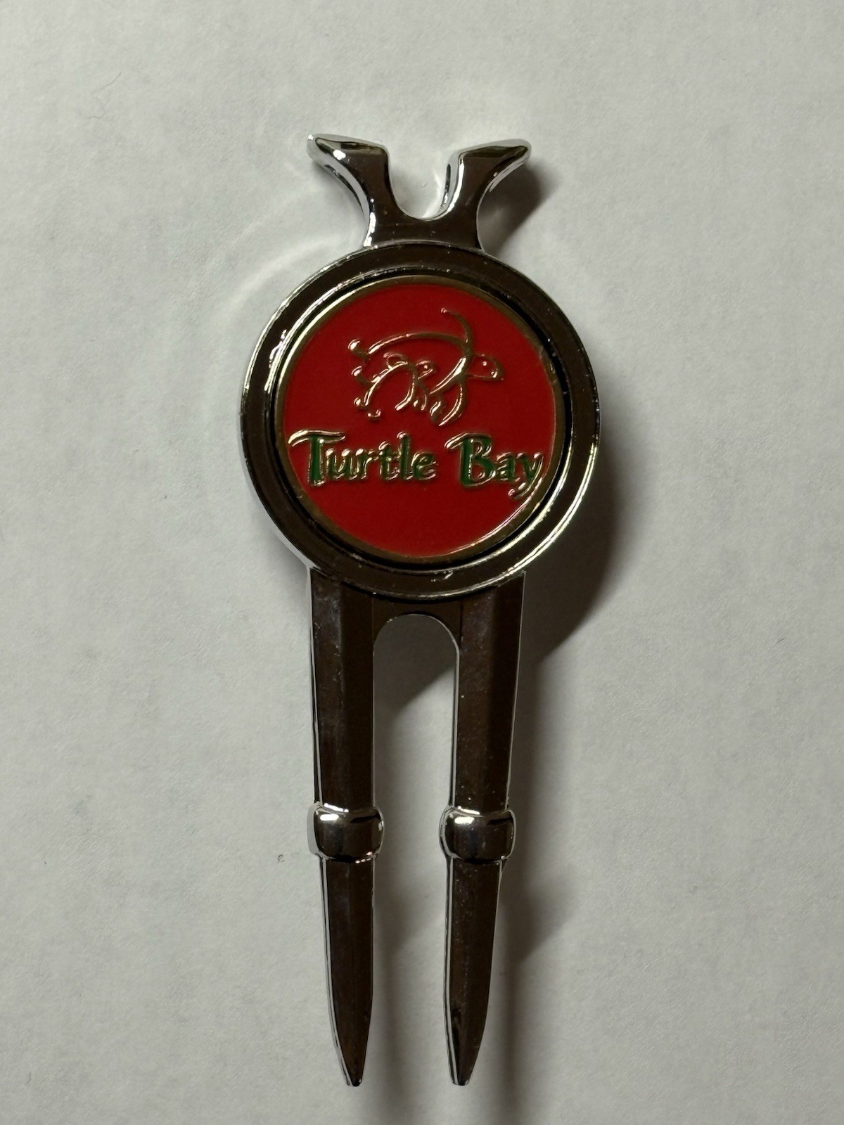 Turtle Bay Golf Resort Divot Tool & 1" Coin Style Magnet Golf Marker - Oahu, HI