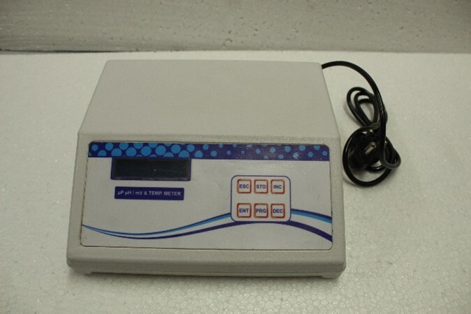 Microprocessor based pH/mV/Temp Meter ME 63