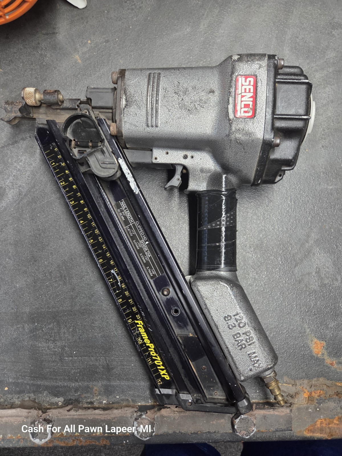 Senco FramePro 701XP Framing Nail Gun Nailer