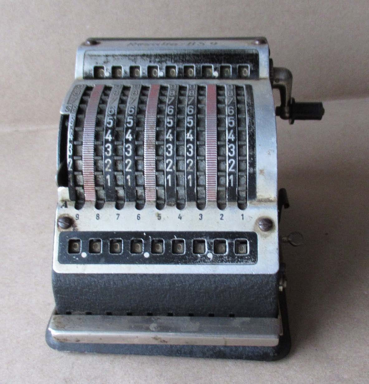 ANTIQUE GERMAN DESKTOP MECHANICAL TOOTHED-WHEEL CALCULATOR RESULTA BS9 FUNCTIONA