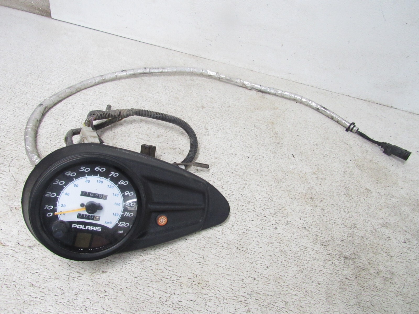 12 POLARIS IQ LXT 550 GAUGE SPEEDOMETER ODOMETER HOOD HARNESS OEM DRAGON #3610
