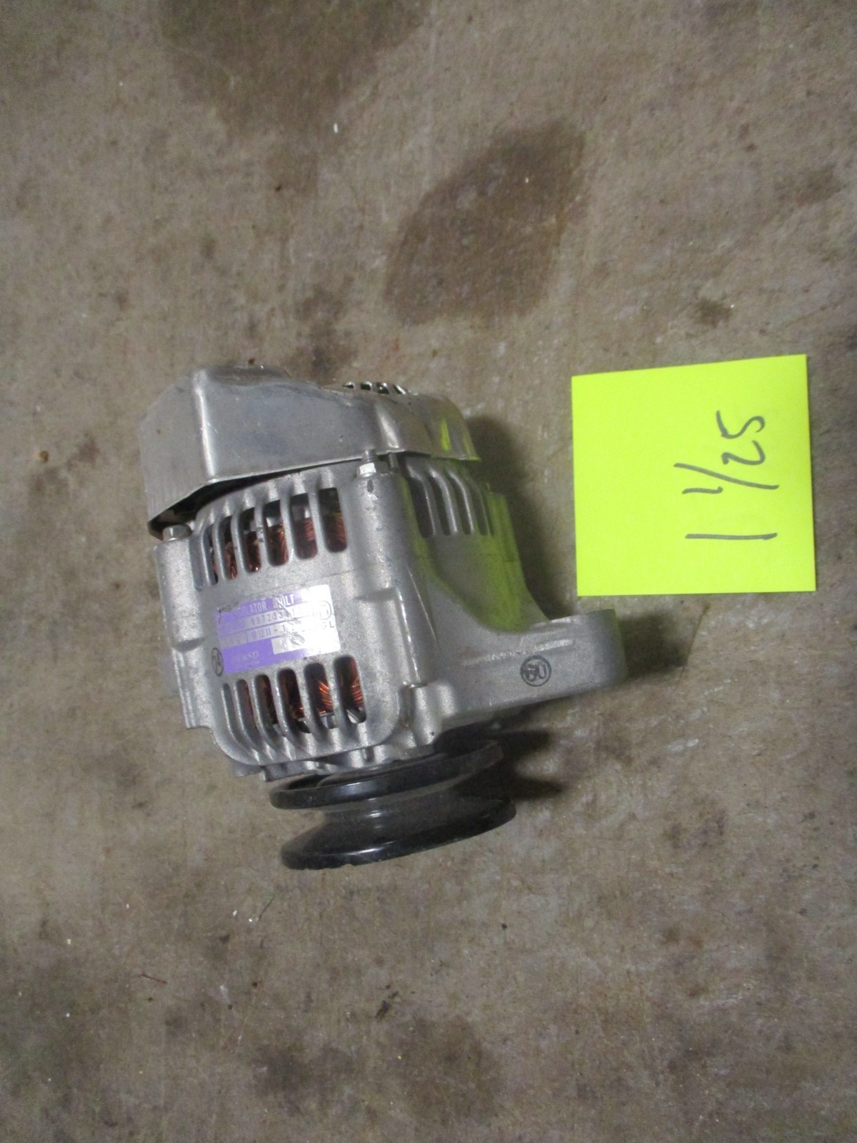 NOS Isuzu 24v Denzo Alternator, Regulator Built-In, 897233412