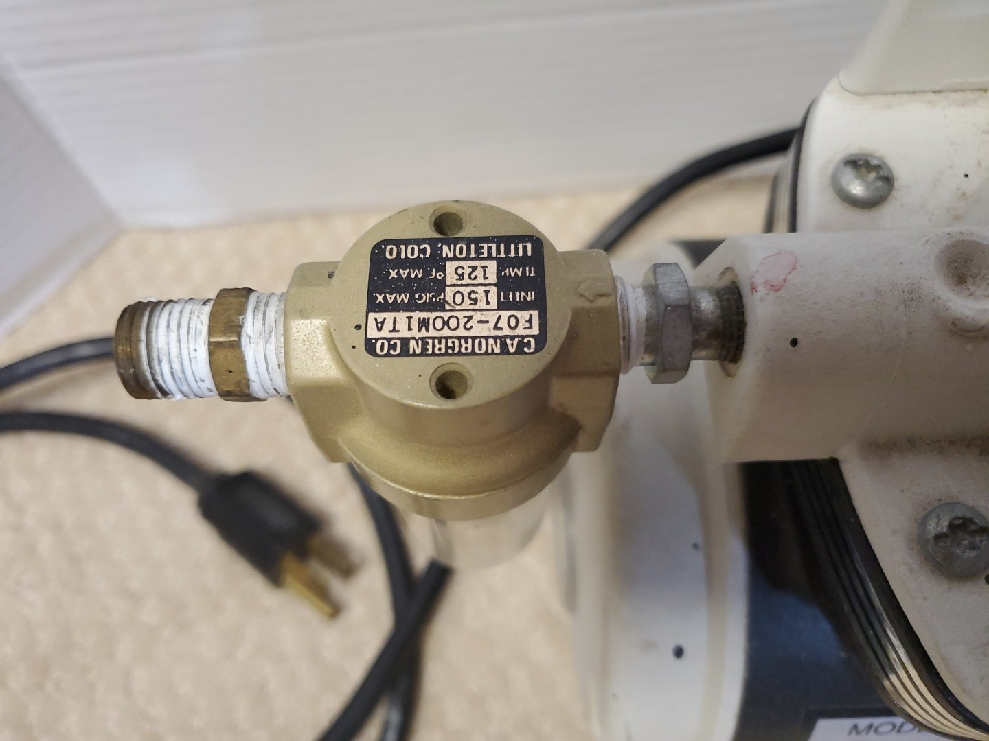 BADGER COMPRESSOR MODEL 180-11 Oilless Compressor Automatic Shut Off NAIL Works.