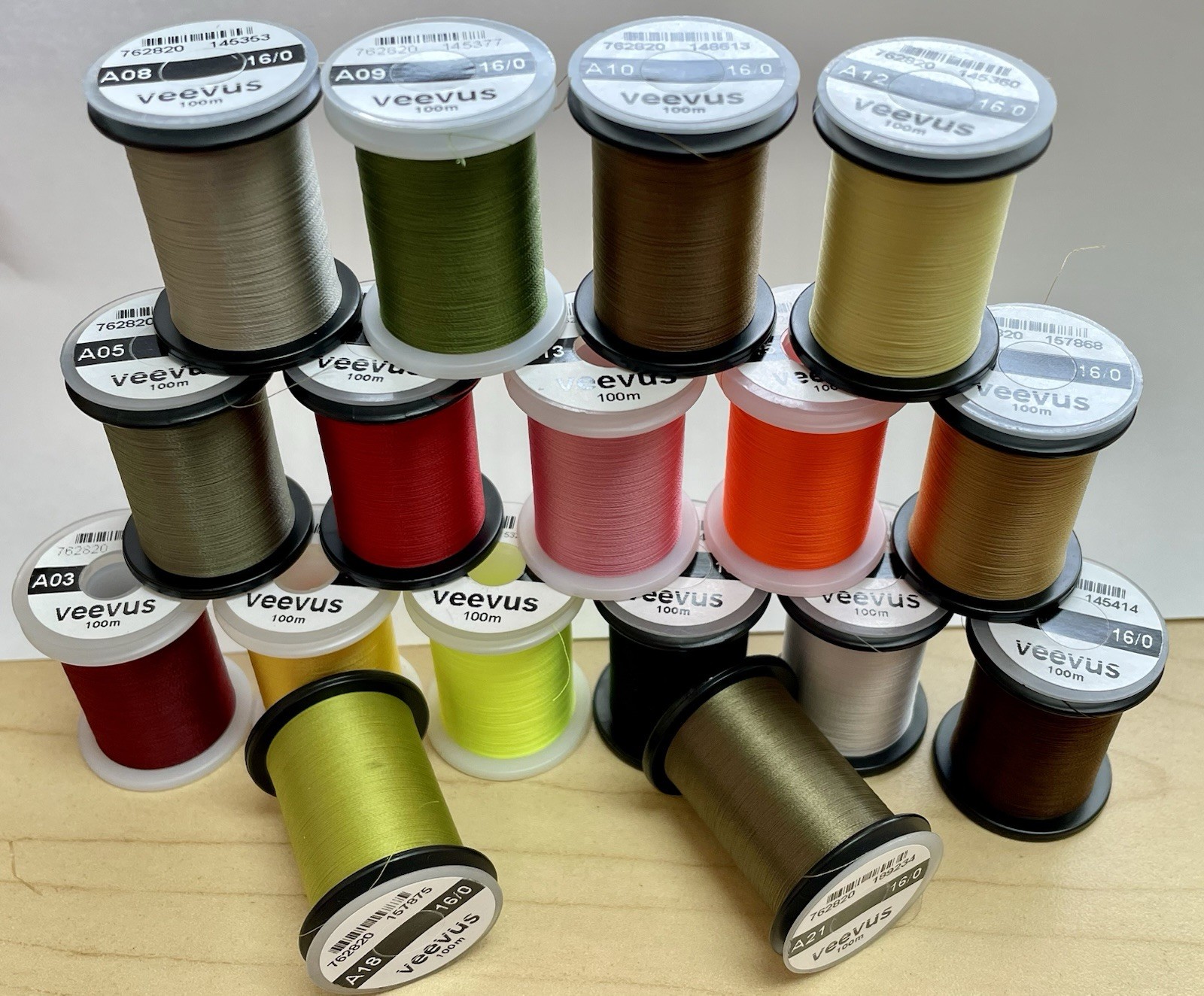VEEVUS 16/O FLY TYING THREAD. YOU PICK THE COLOR. FLAT RATE SHIPPING. STRONG