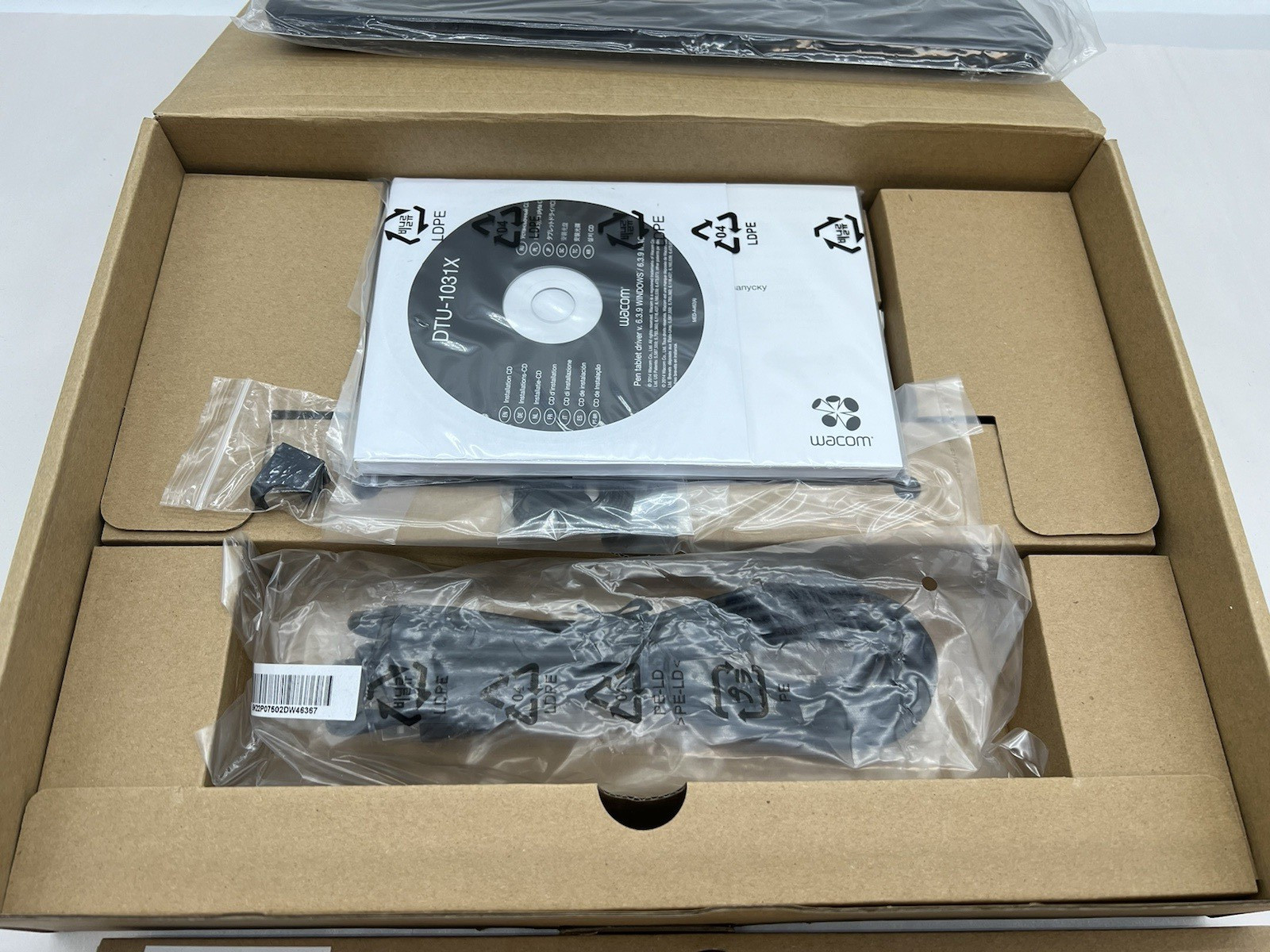 WACOM DTU-1031X LCD Tablet InterActive Pen Display