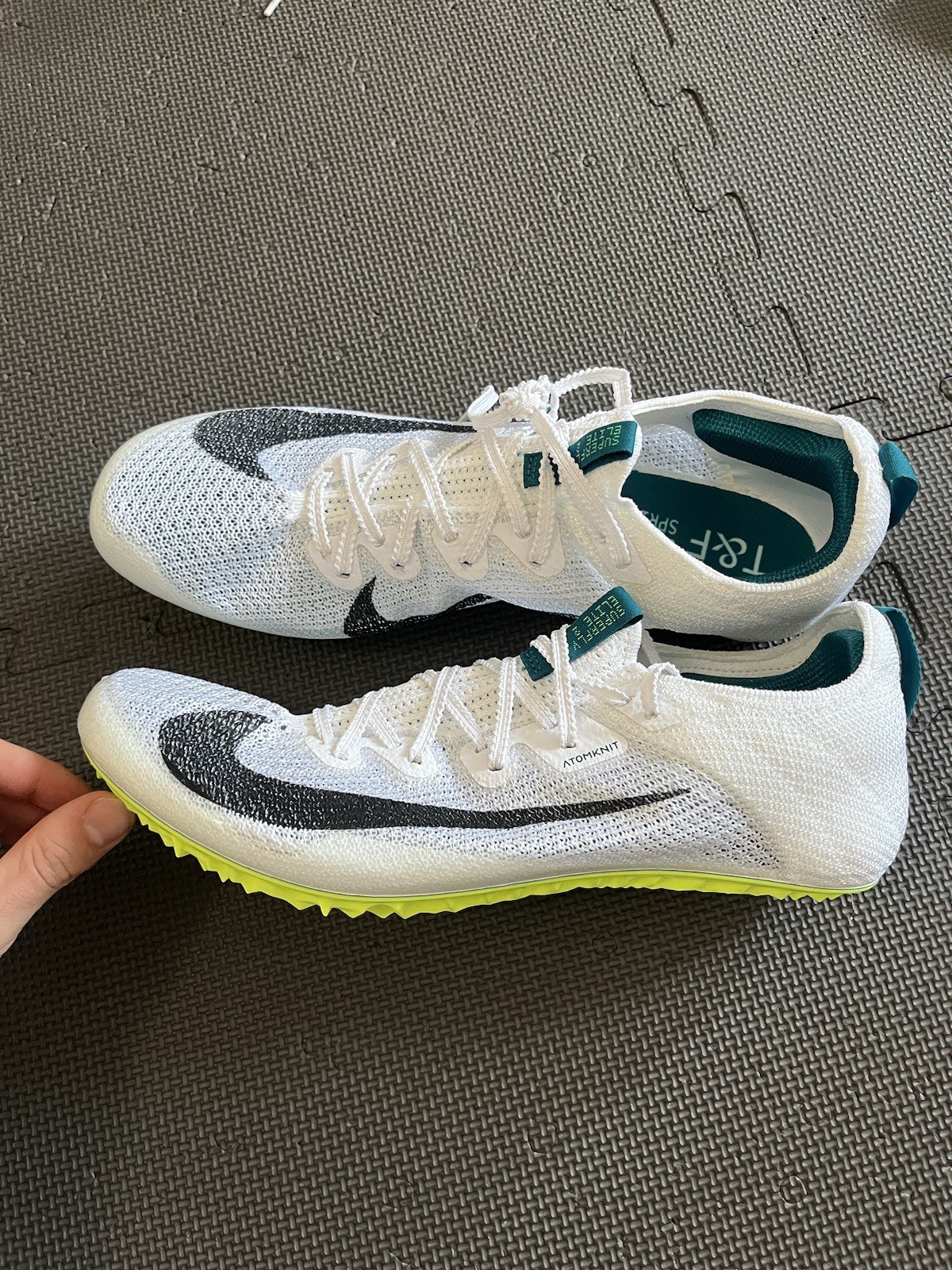 Nike Zoom Superfly Elite 2 Flyknit Track Spikes FZ9662-100 White Green Men’s 7.5