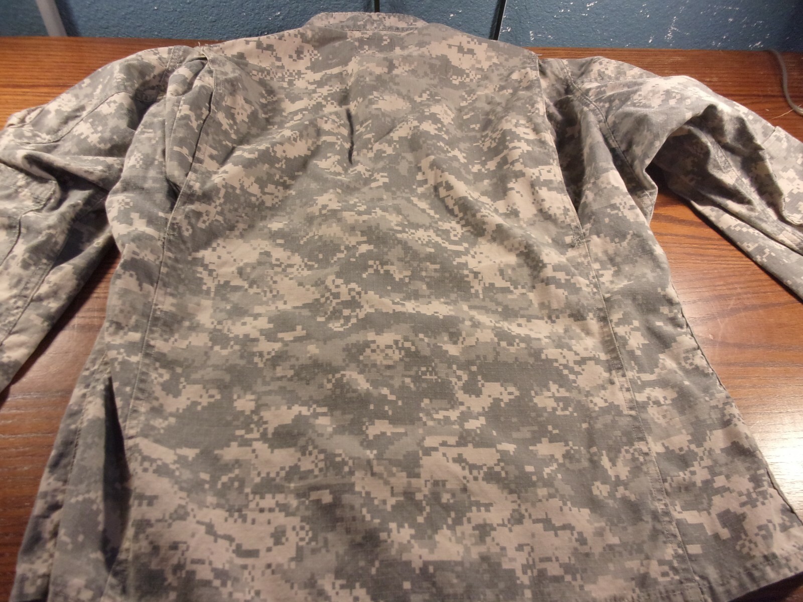 SPECIAL FORCES SELECTION UNIFORM W/ WHITE STUDENT ROSTER TAG ACU JACKET MEDIUM