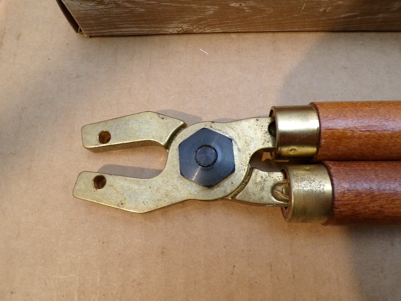 Thompson Center Single Cavity Mold Handles 732