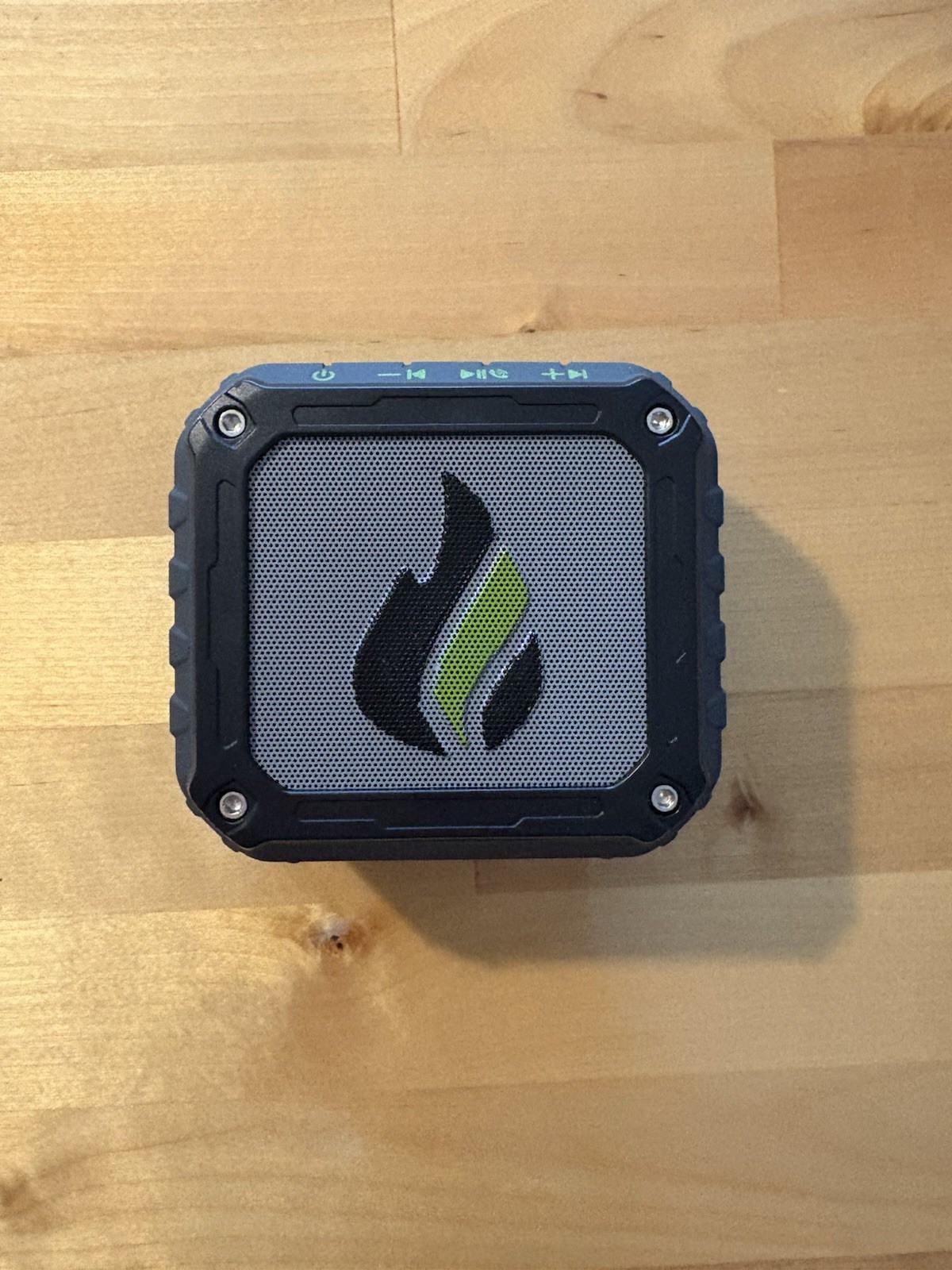 Blackfire Bluetooth Wireless Speaker with Magnetic Mount Square Shape
