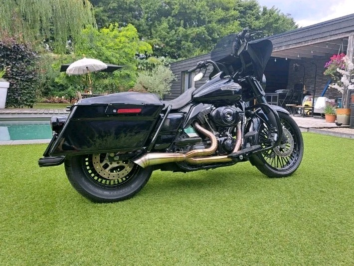 2-1 Megaphone Exhaust Harley Touring Bagger | 1995–2016 Stainless Pipe
