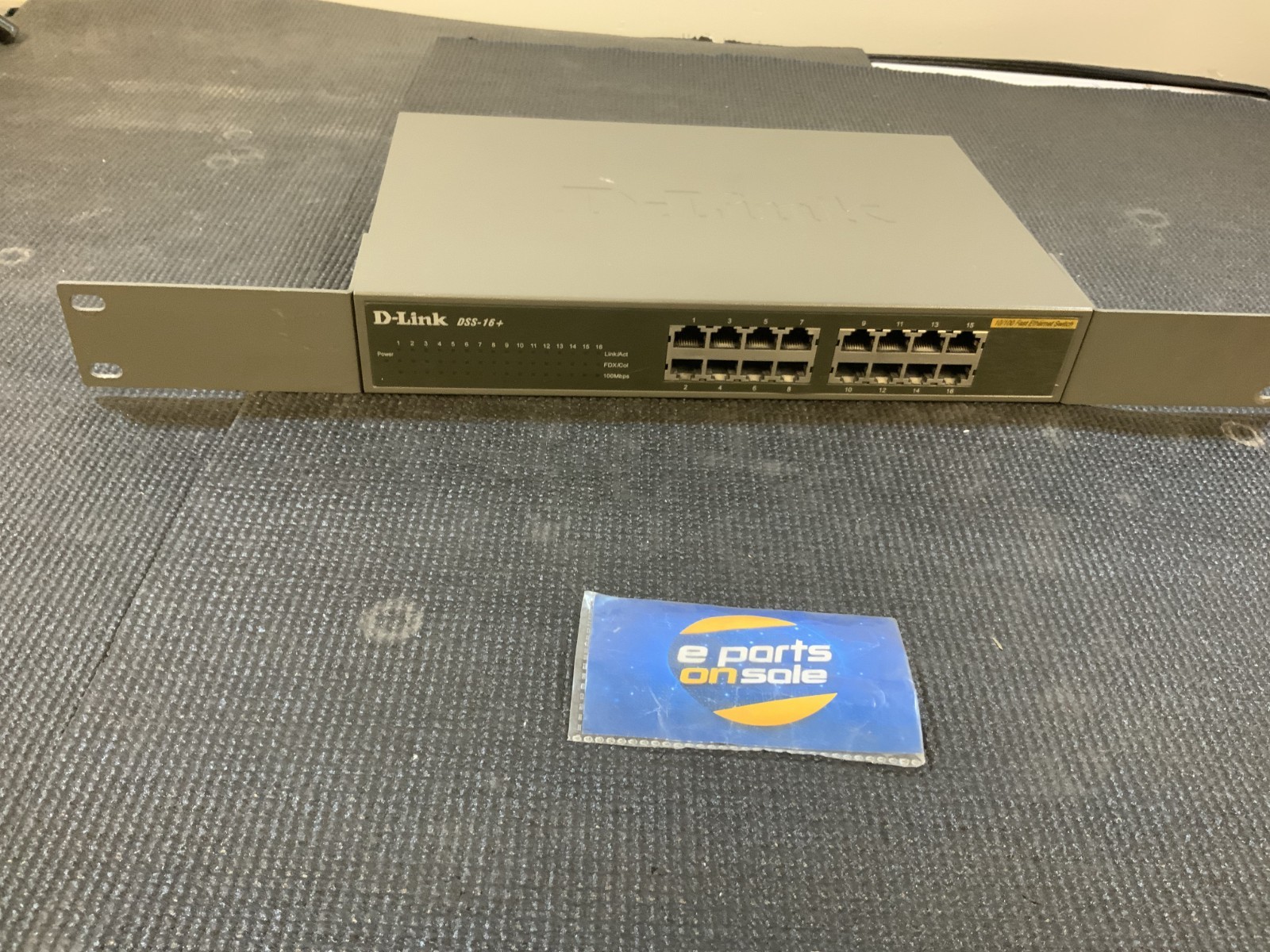 D-Link DSS-16+ 16-Port 10/100Mbps Fast Ethernet Unmanaged Network Switch RB WX4