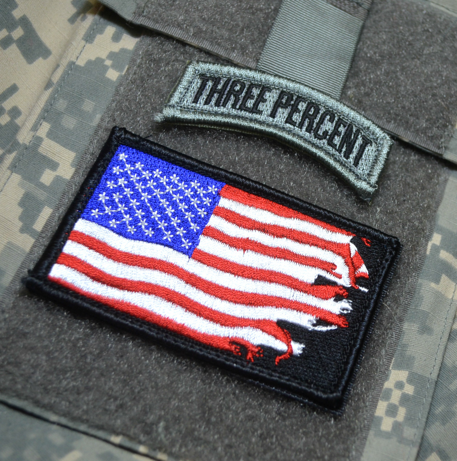 WAR TROPHY SANDBOX DEPLOYMENT vêlkrö 2-PC: WAR TORN FLAG + SPECIAL OPERATIONS