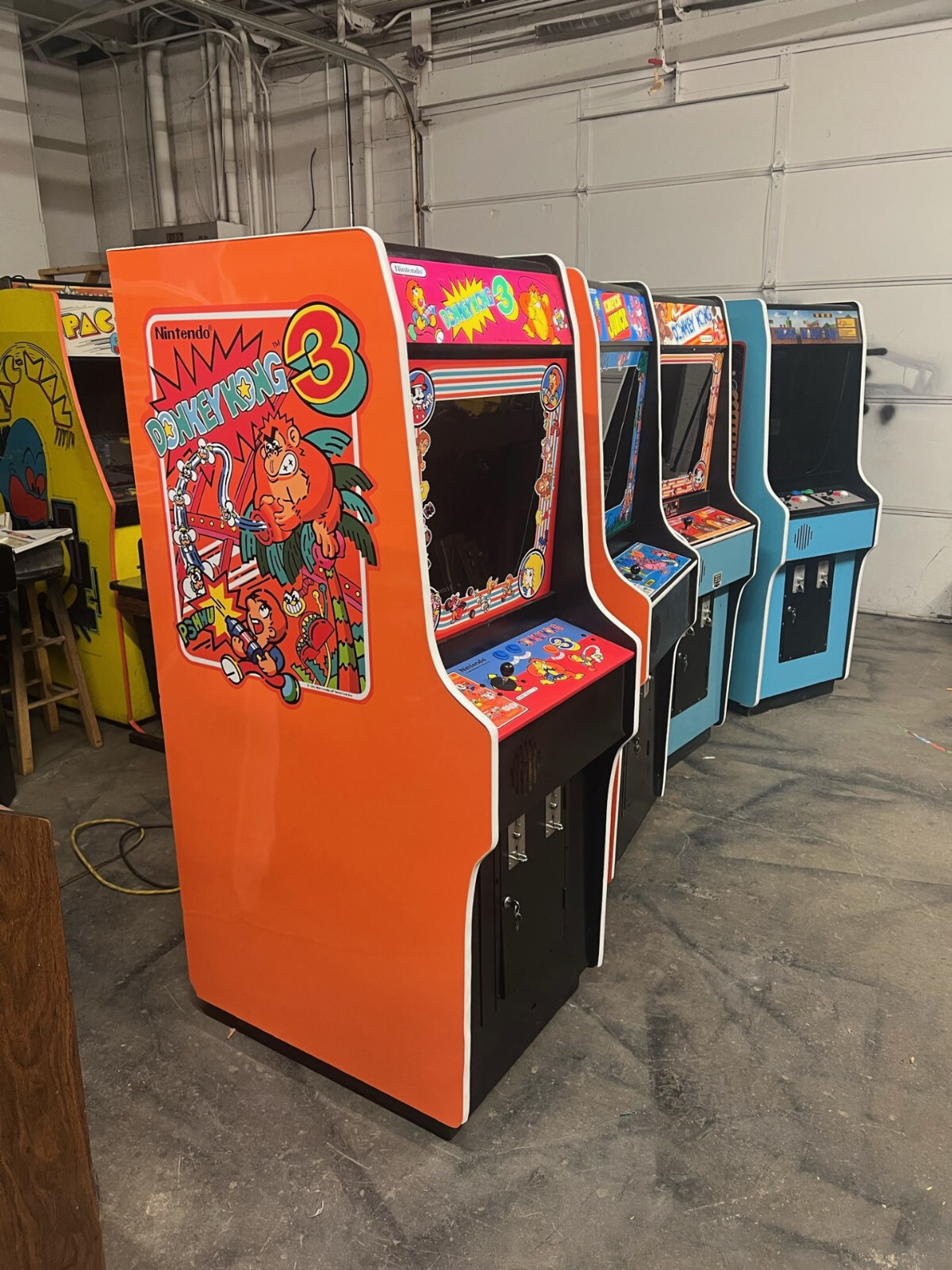 DONKEY KONG 3 ARCADE MACHINE by NINTENDO 1983 (Excellent) *RARE*
