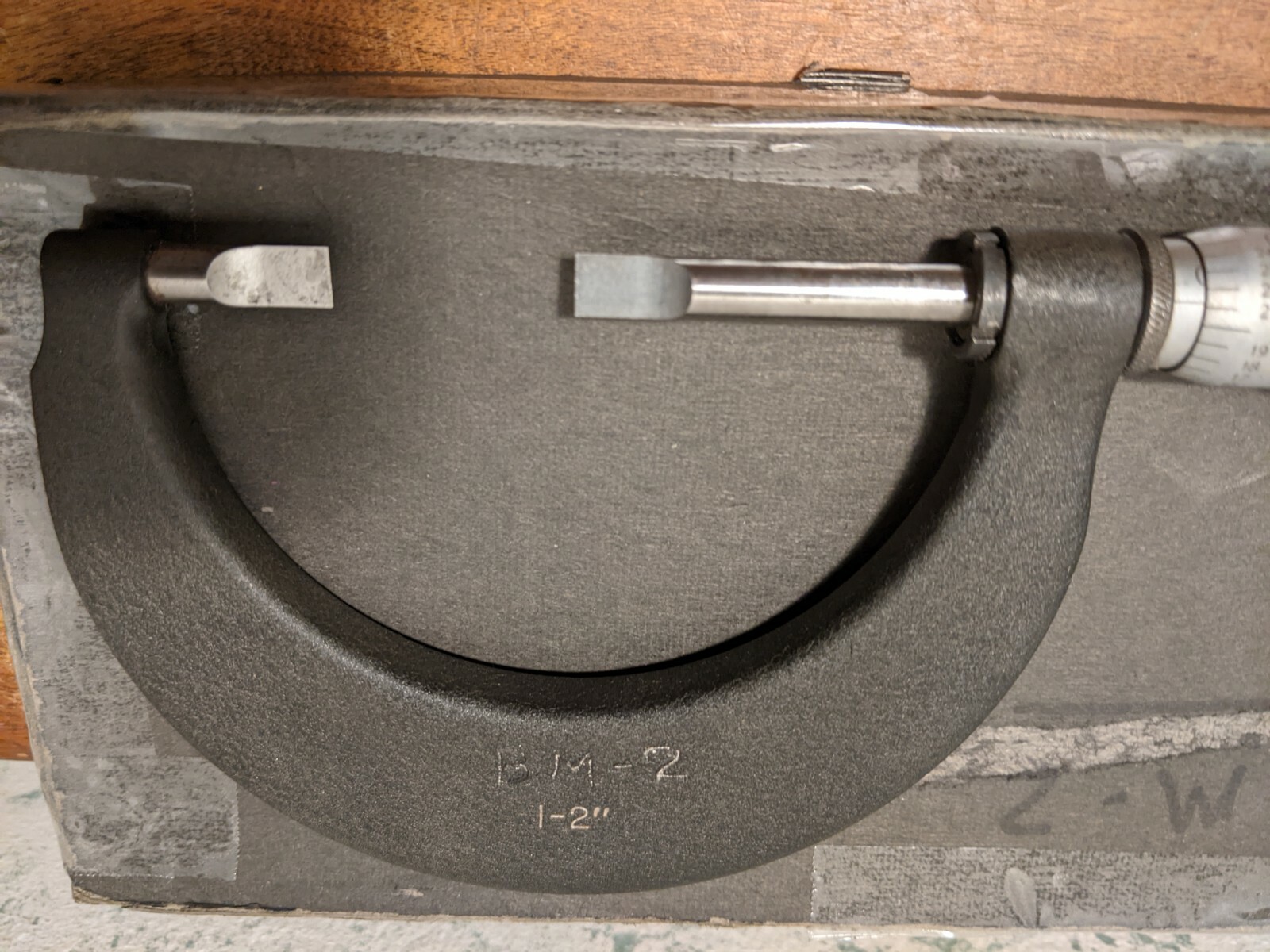 BROWN & SHARPE 1-2 Inch BLADE MICROMETER w/ BOX