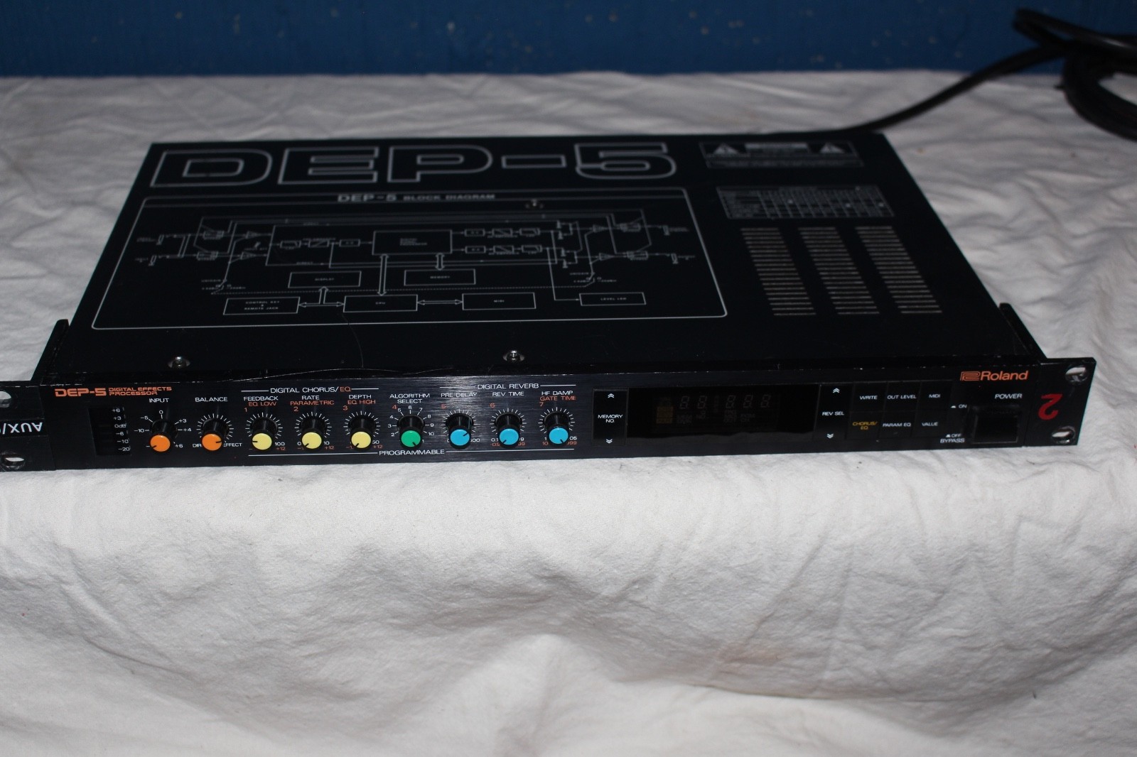 Roland DEP-5 Vintage Digital Effects Processor - Sold AS IS - Screen Not working