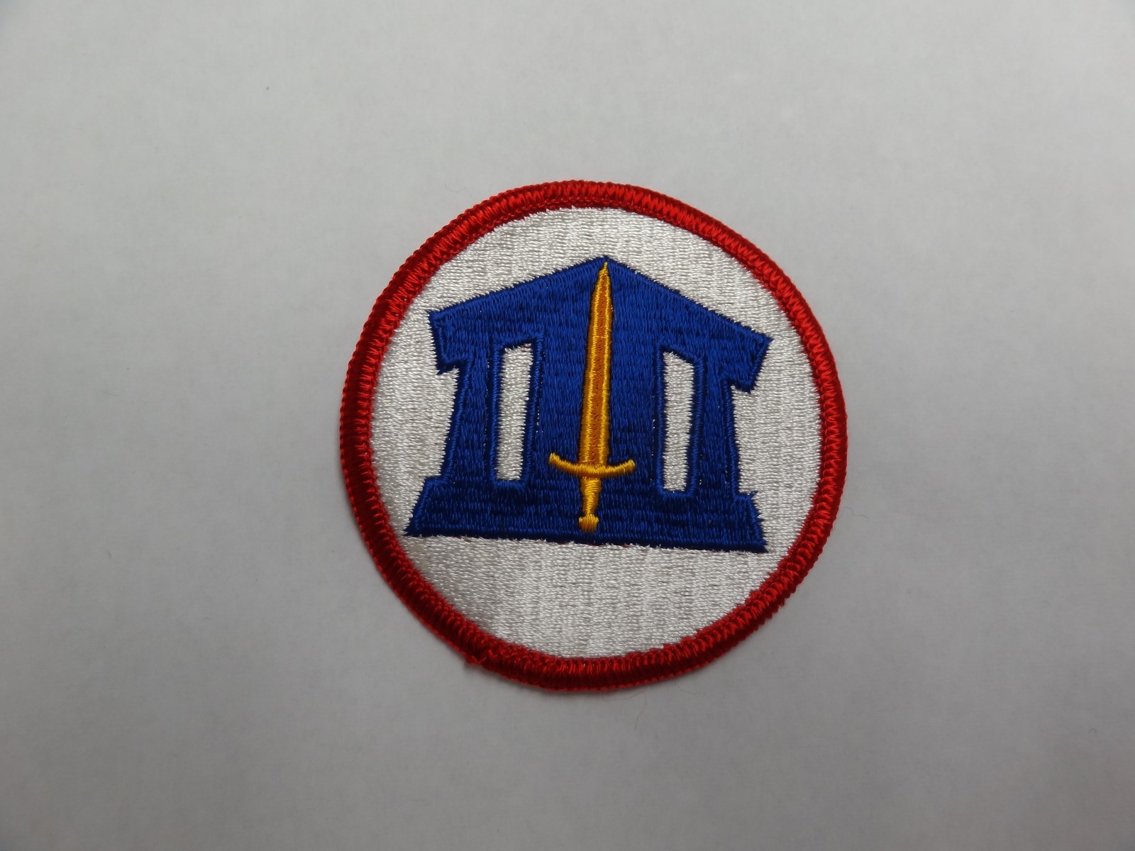 MILITARY PATCH US ARMY UNSURE OF THIS ONE COLORED SEW ON