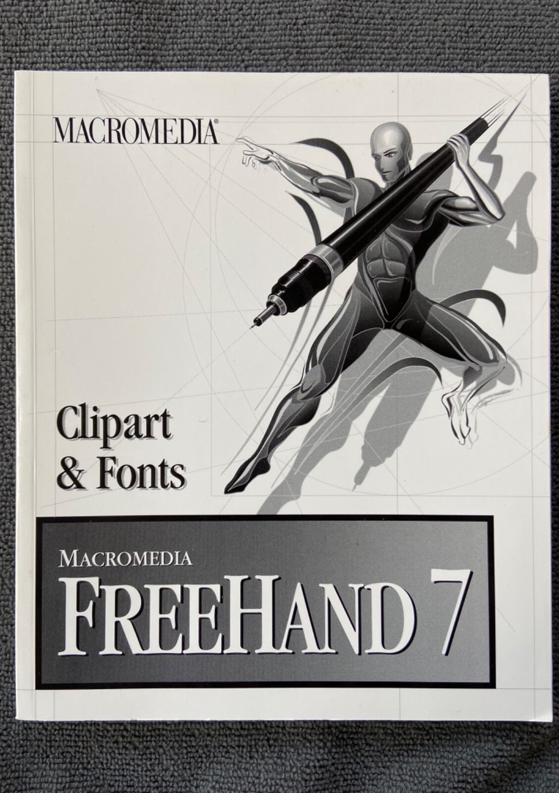 Macromedia Freehand 7 CD for Mac & Power Mac + Clipart & Fonts Book
