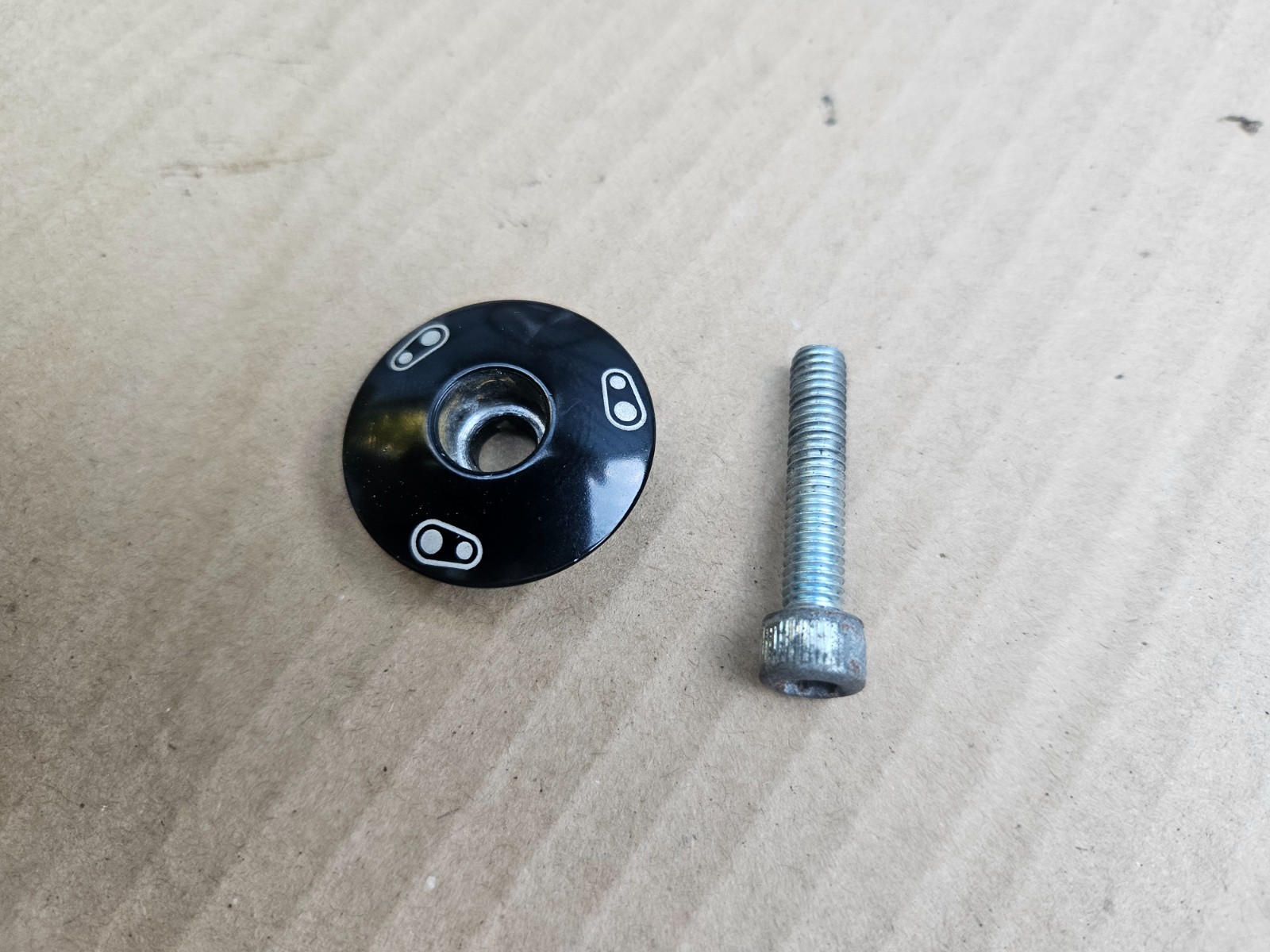 Crank Brothers CrankBros 1-1/8" Threadless Headset Top Cap + Bolt Black