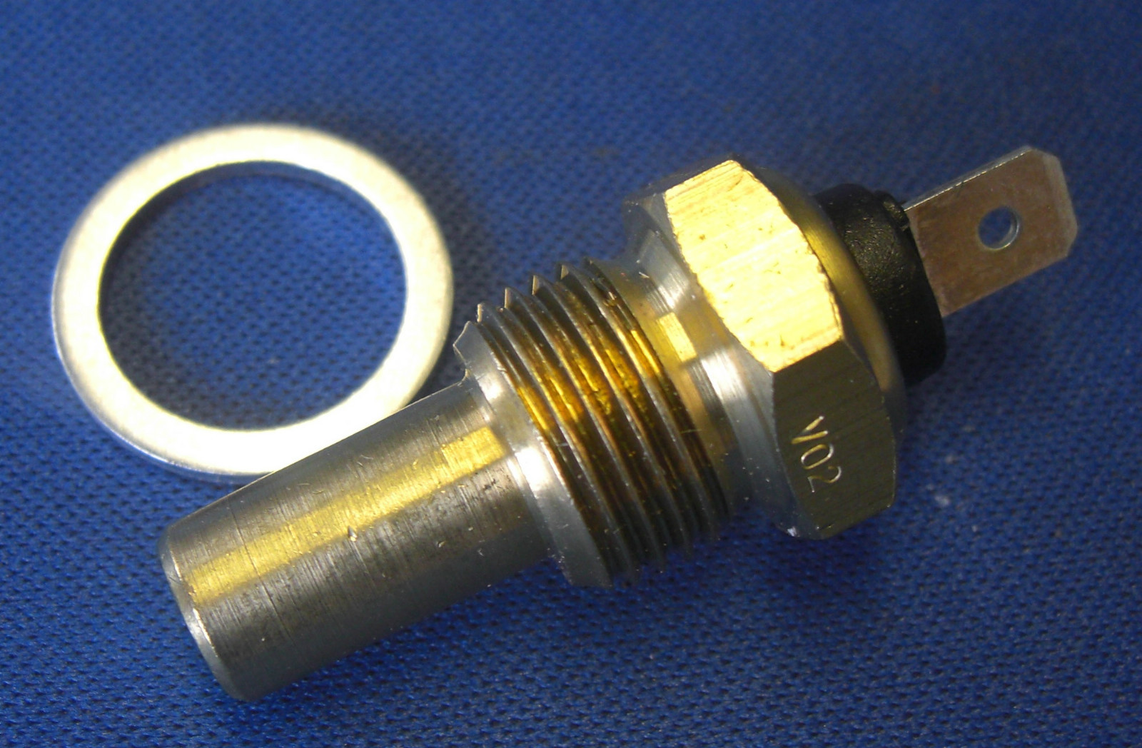 JAGUAR DAIMLER WATER TEMPERATURE SENDER XJ6 XJ12 E-TYPE XJS XJ40 X300 DAC2583