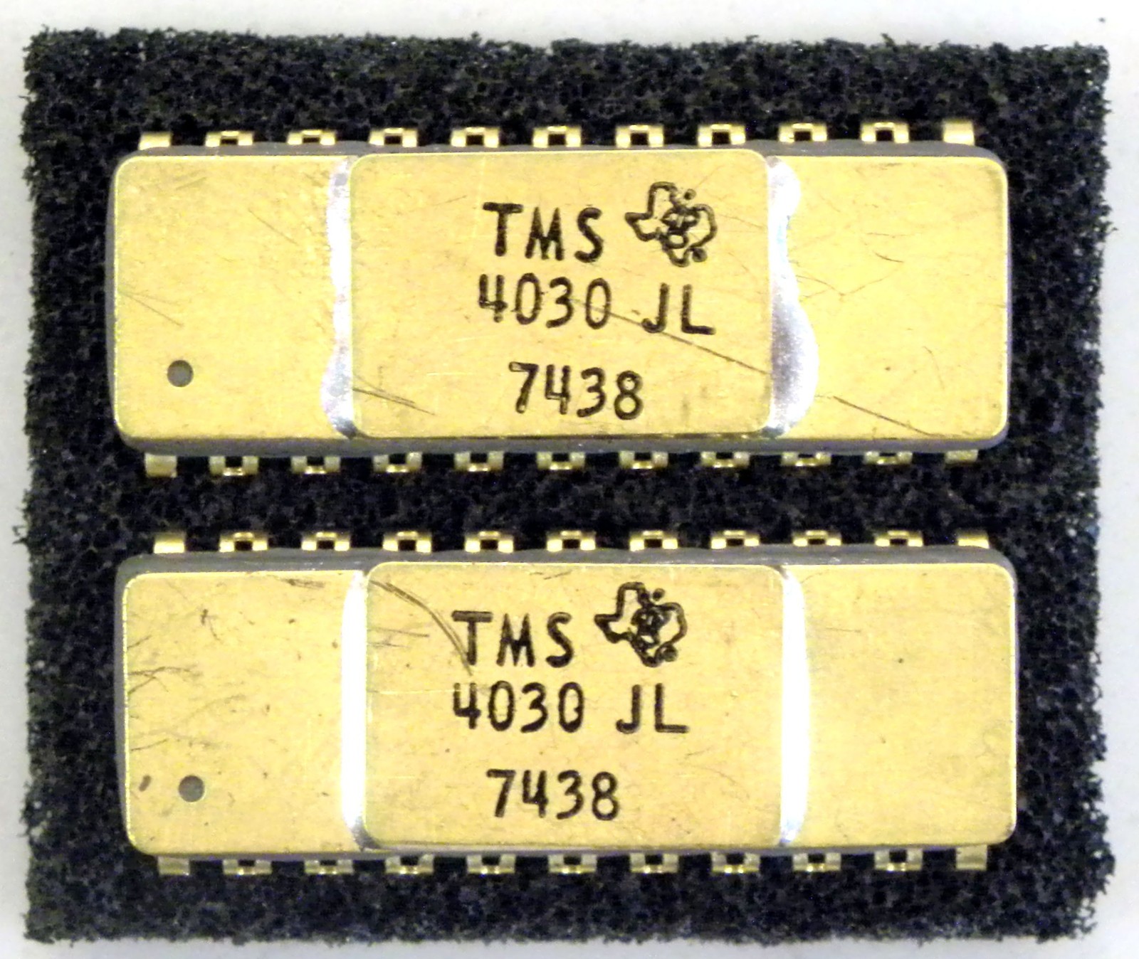 Texas Instruments TI TMS 4030Jl 4096-bit 4K DRam 1974 Altair Sphere 1 TI-990 Gld
